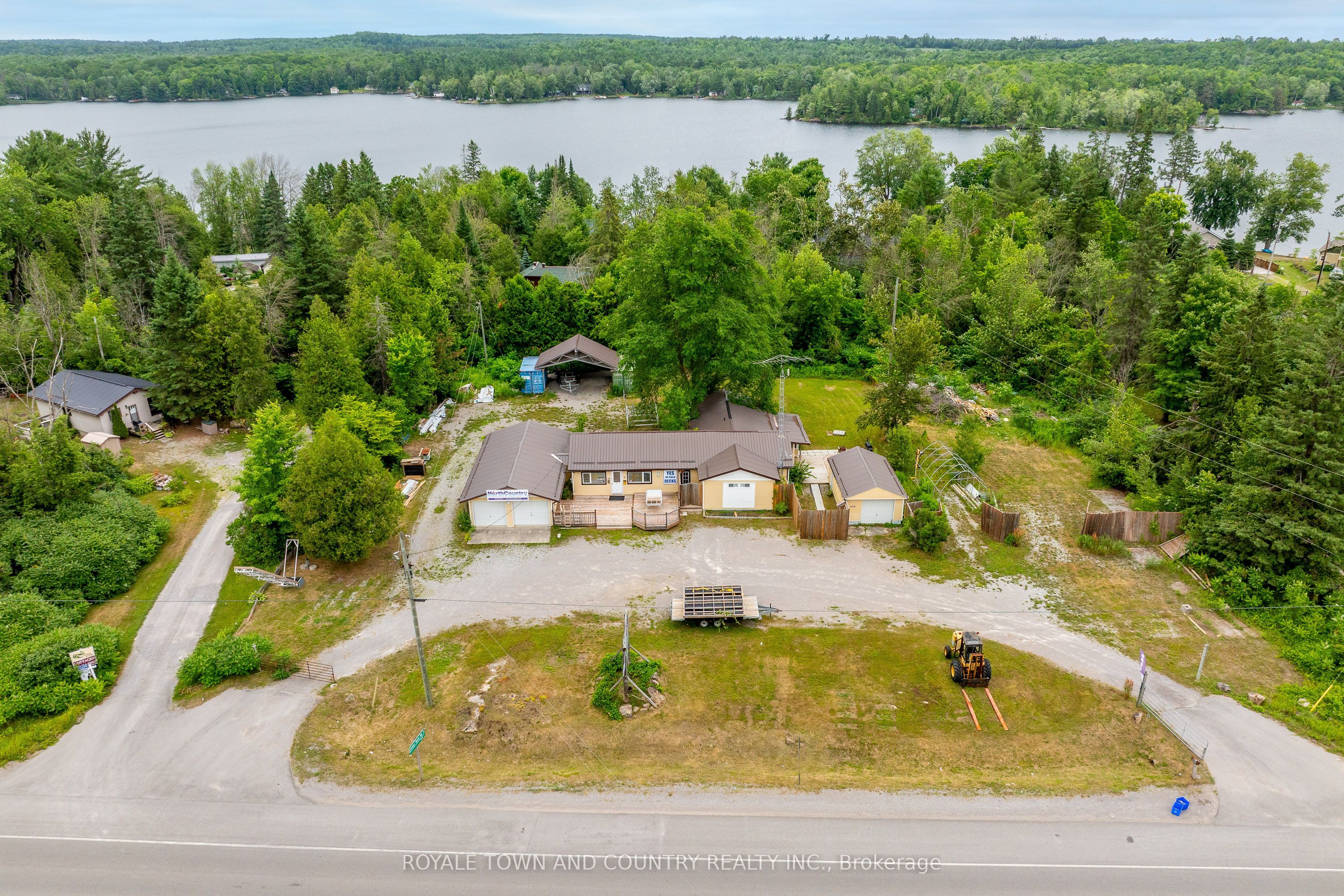 7276 Highway 35 Property Photo 1