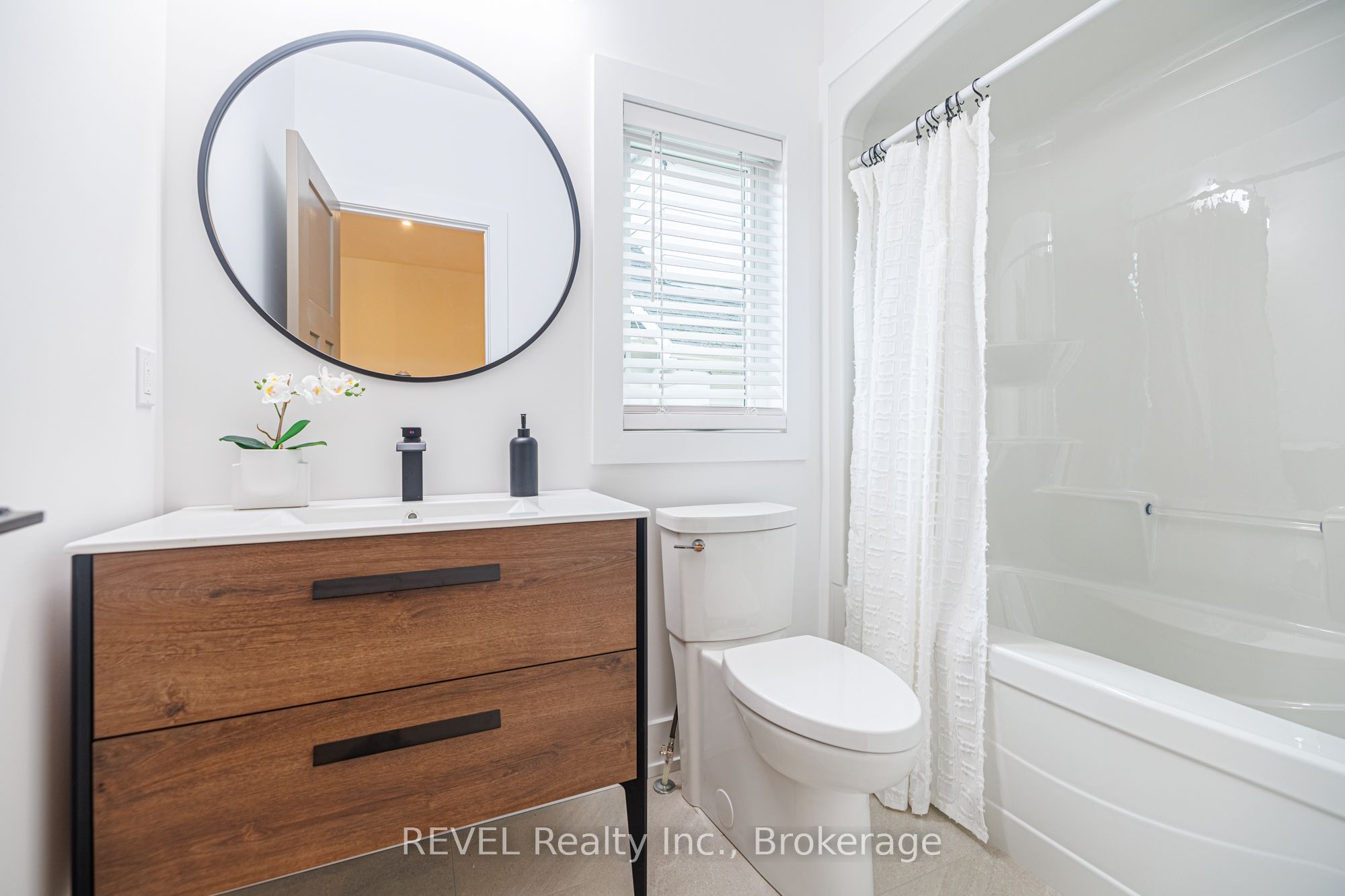 752 Gorham Road Property Photo 7