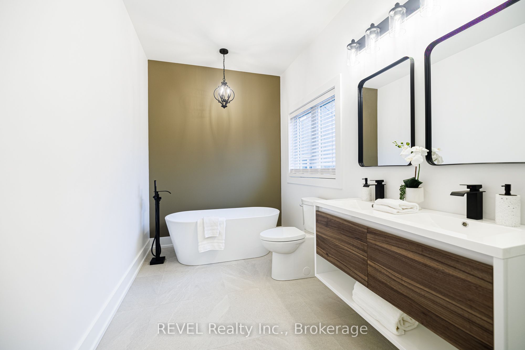 752 Gorham Road Property Photo 13