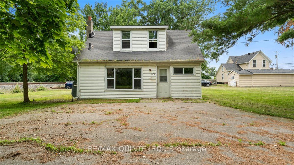 507 Dundas Street W Property Photo 41