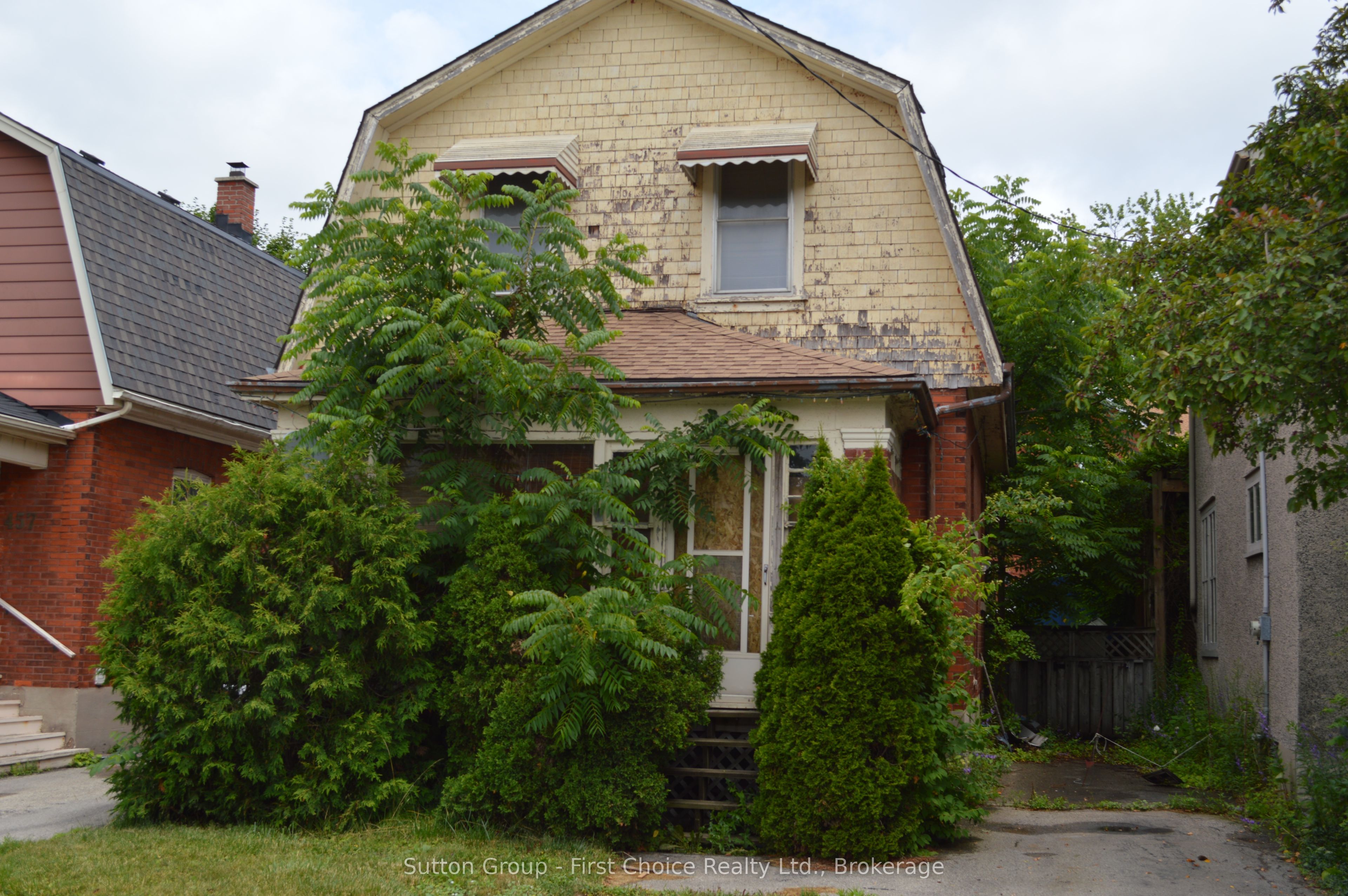 459 Downie Street Property Photo 1