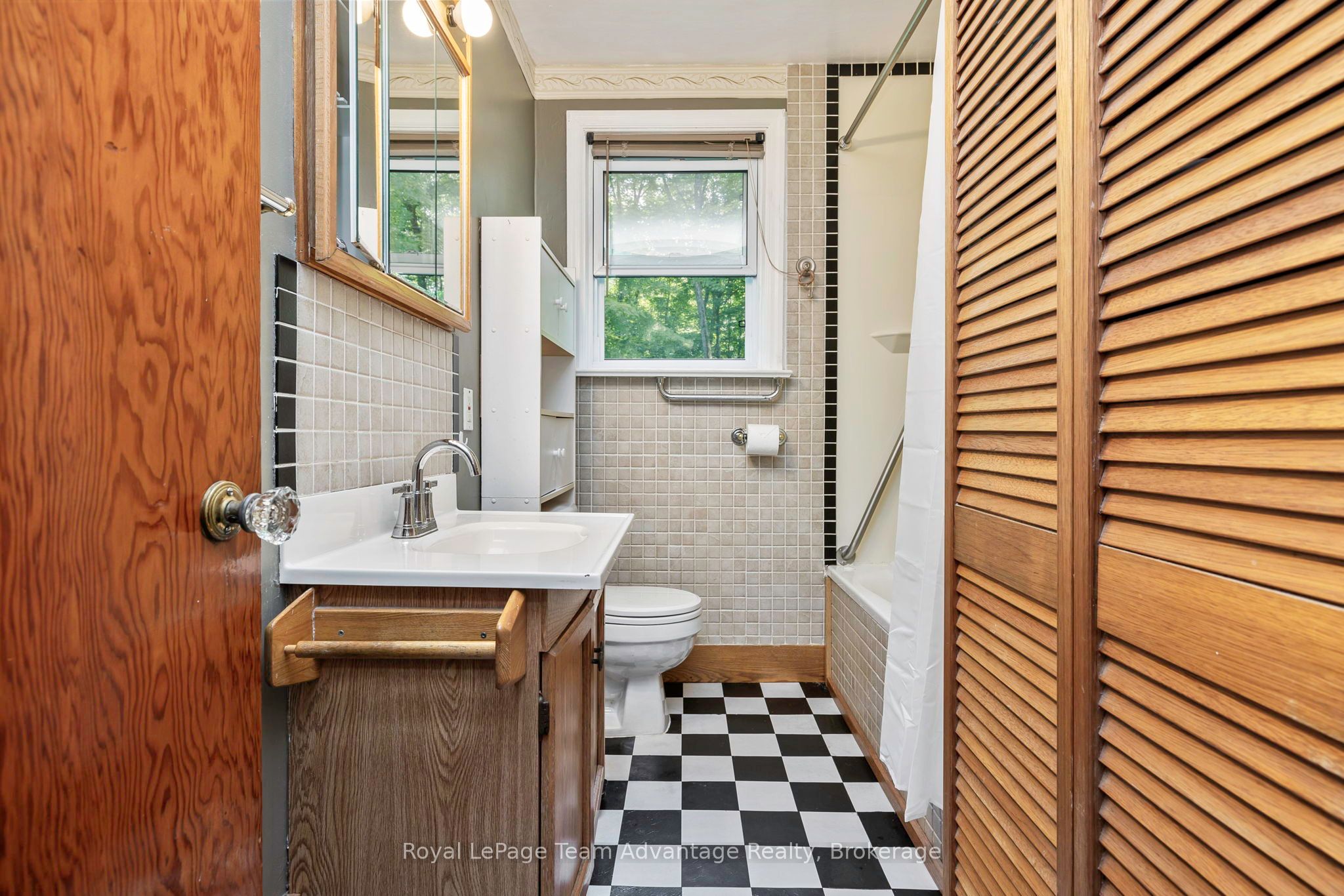 9 Woods Lane Property Photo 17