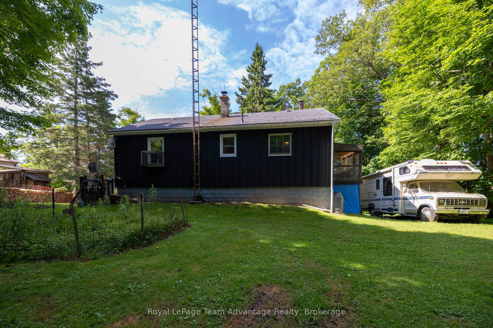 9 Woods Lane Property Photo 28