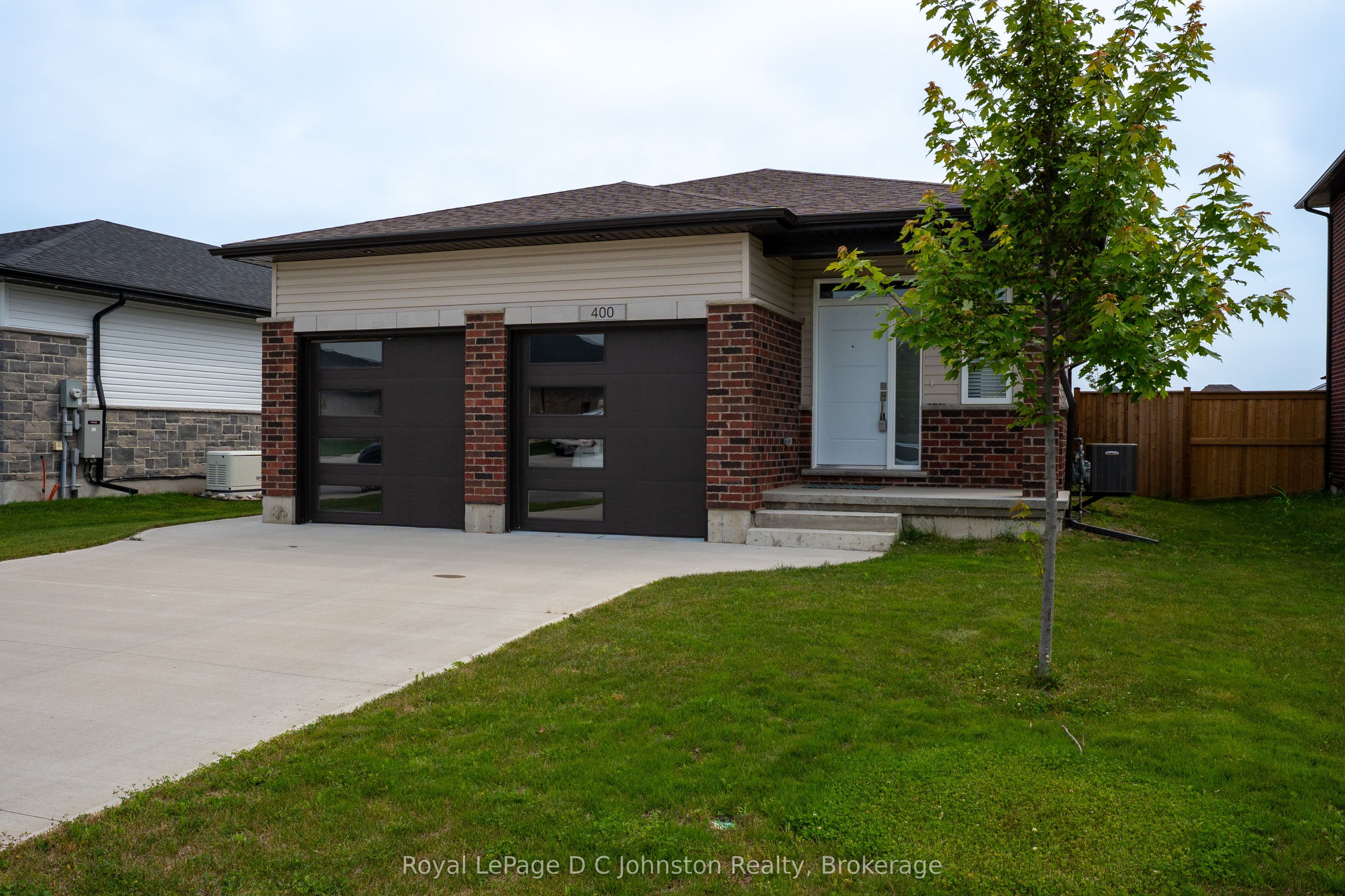 400 Mary Rose Avenue Property Photo 1