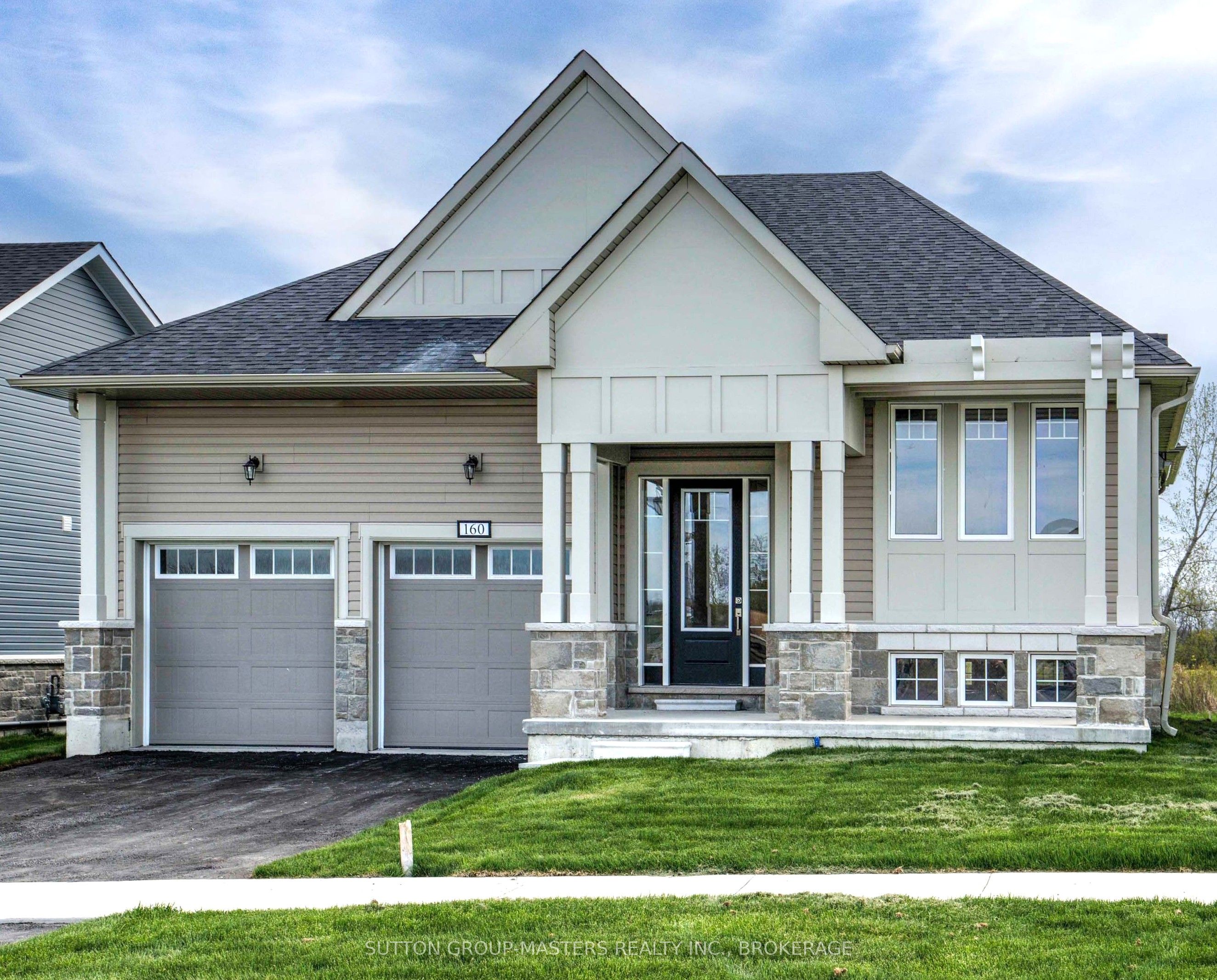 136 Country Club Dr