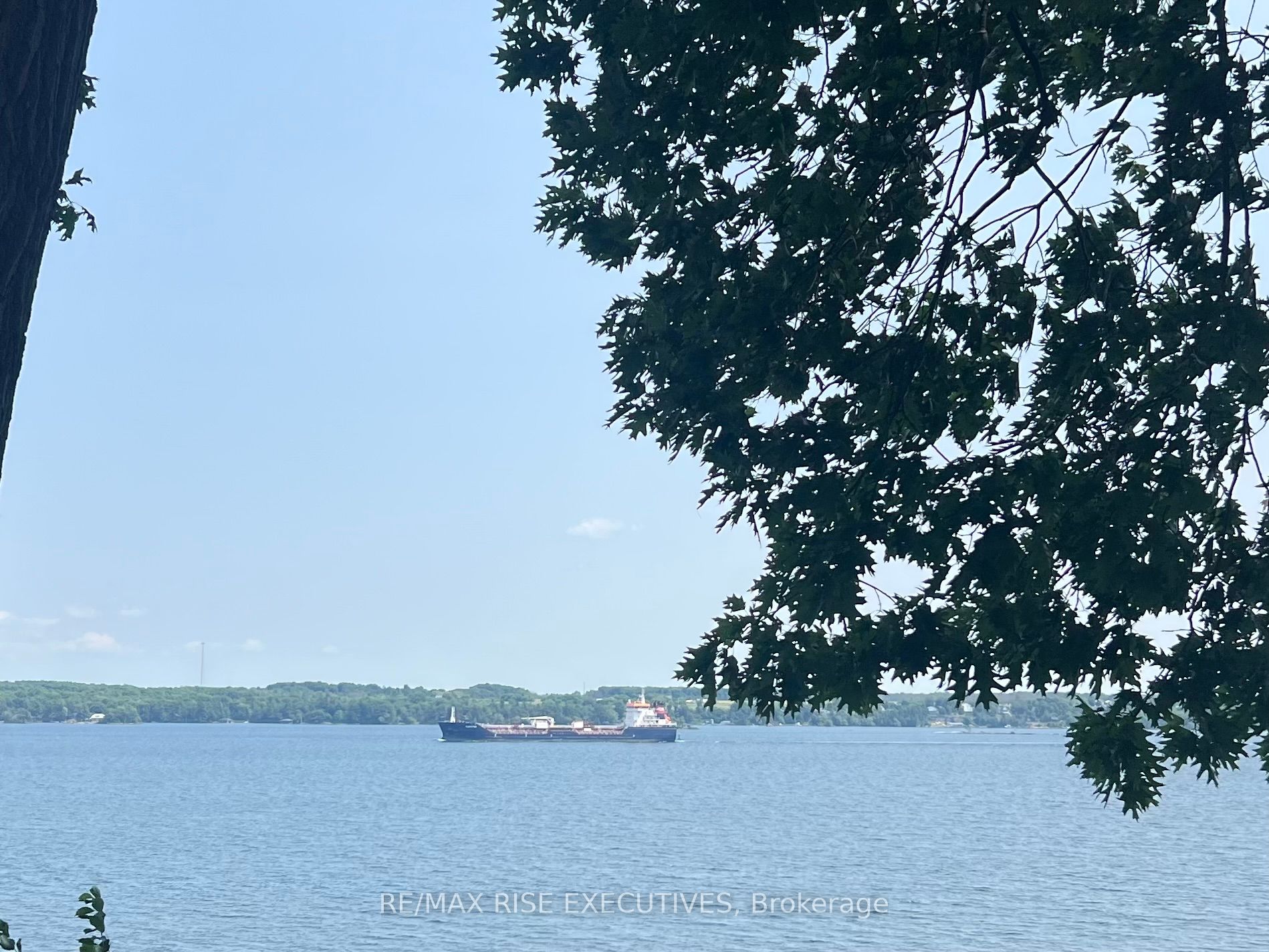 105 Fraser Lane Property Photo 3