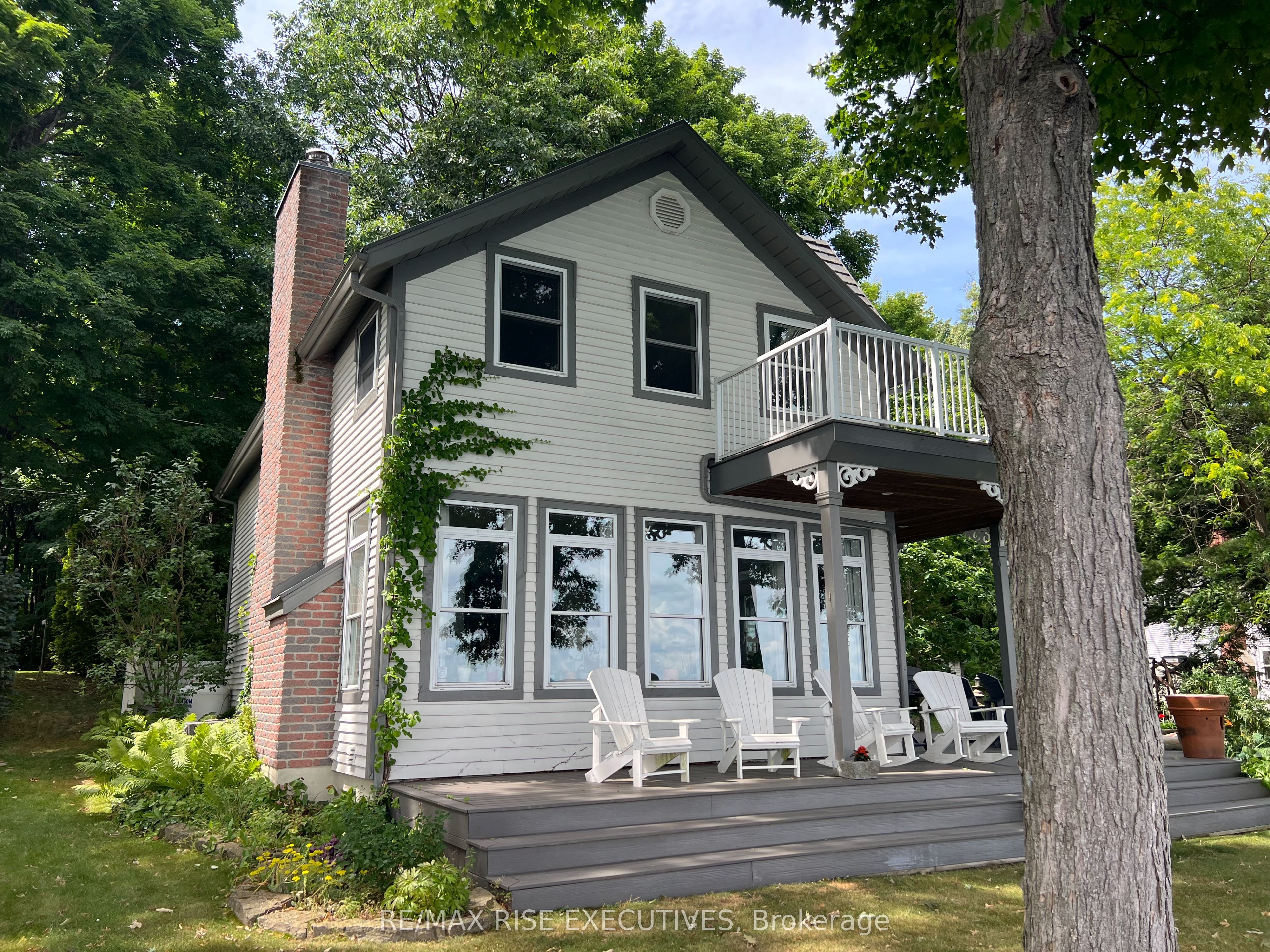 105 Fraser Lane Property Photo 24