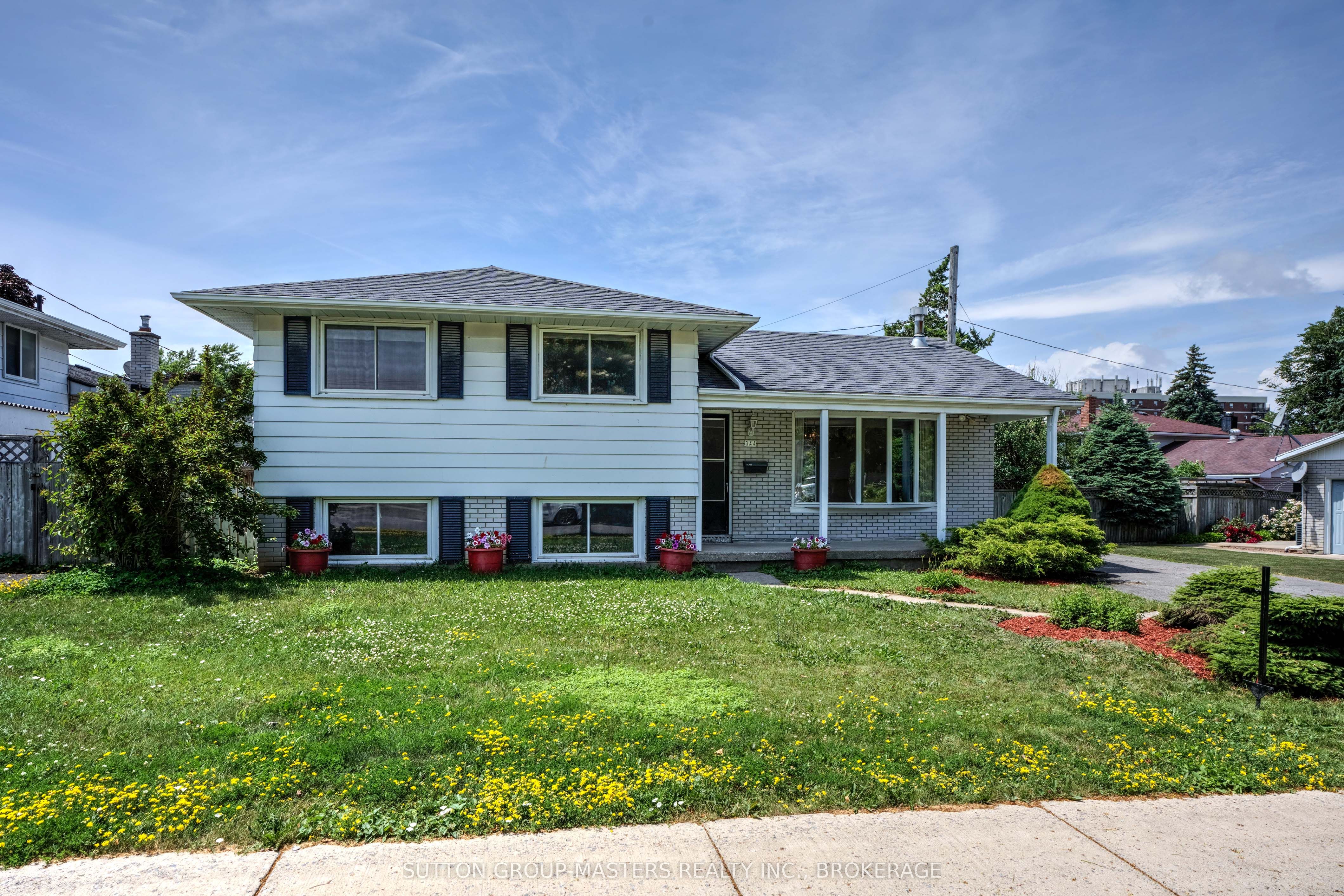 344 Norman Rogers Drive Property Photo 1