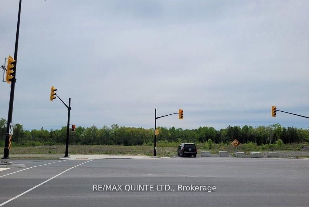 375 Bell Boulevard Property Photo 2