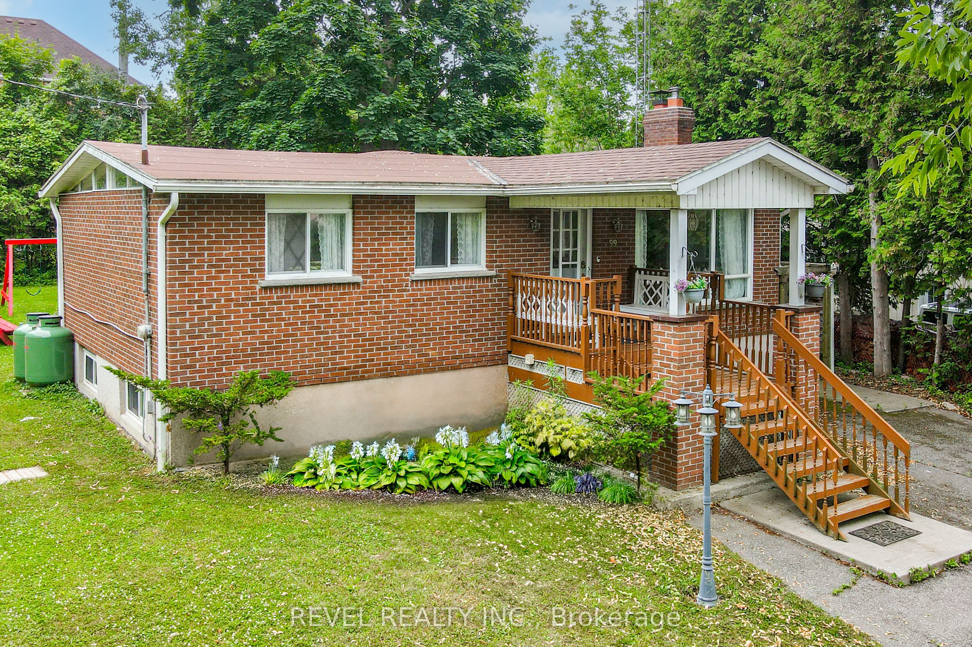 99 Bowen Road Property Photo 1
