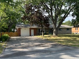 654 Mystic Cres