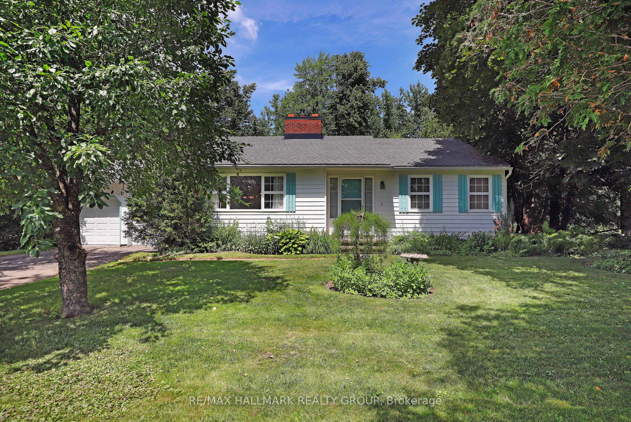 1307 Fairway Dr Property Photo 1