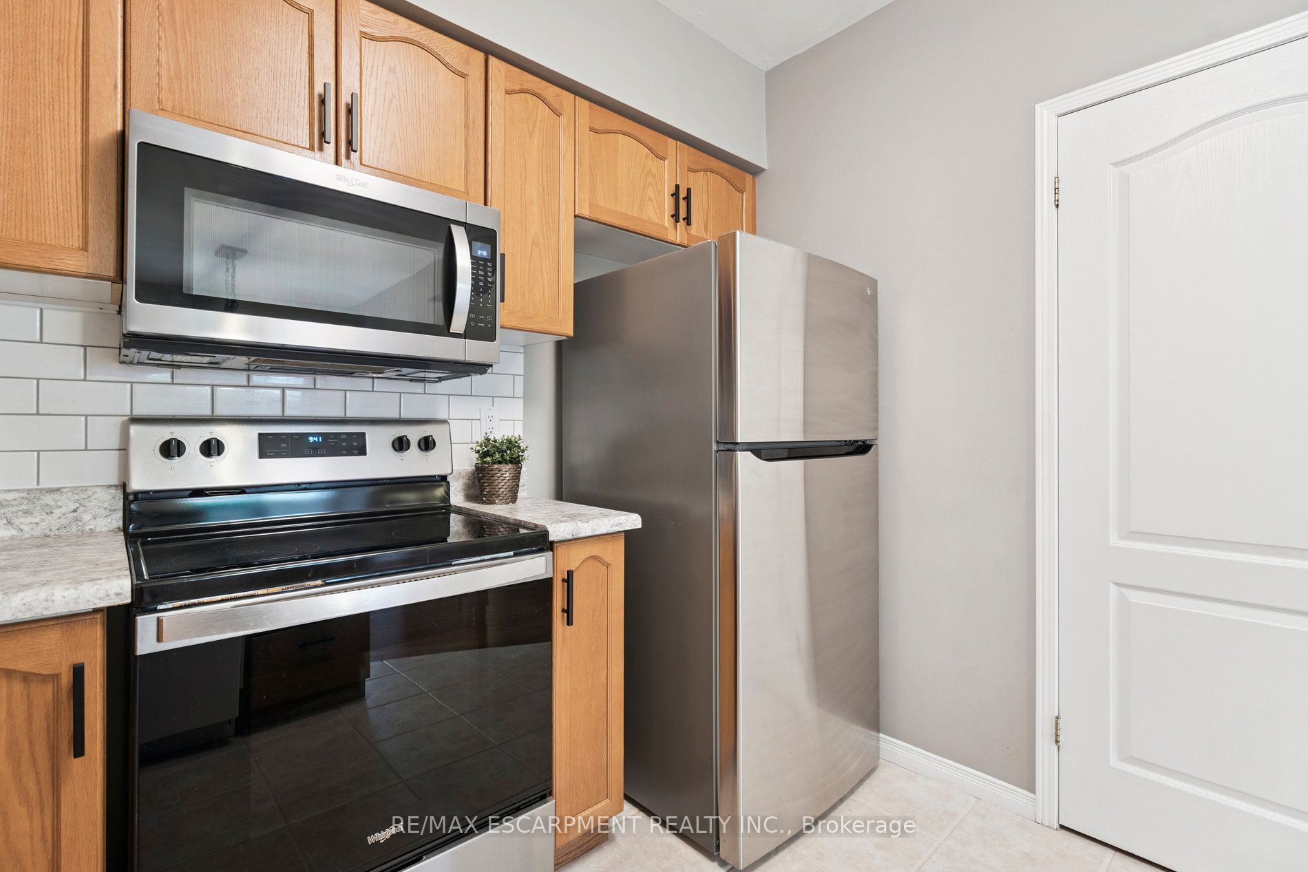 55 Valridge Drive Property Photo 11