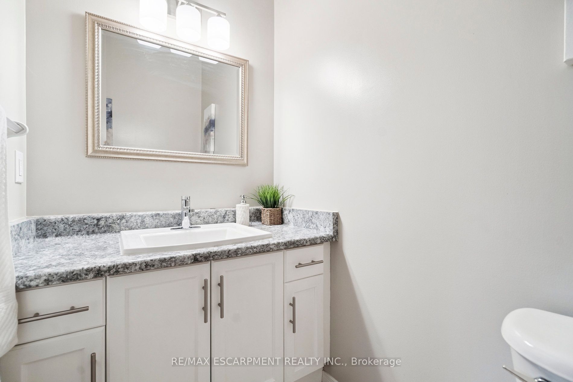 55 Valridge Drive Property Photo 20