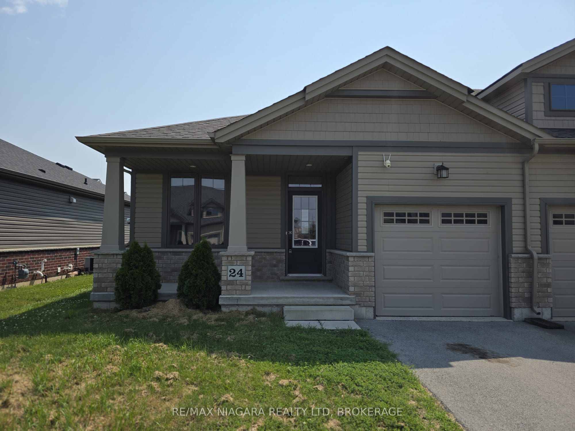 24 Ellis Avenue Property Photo 1