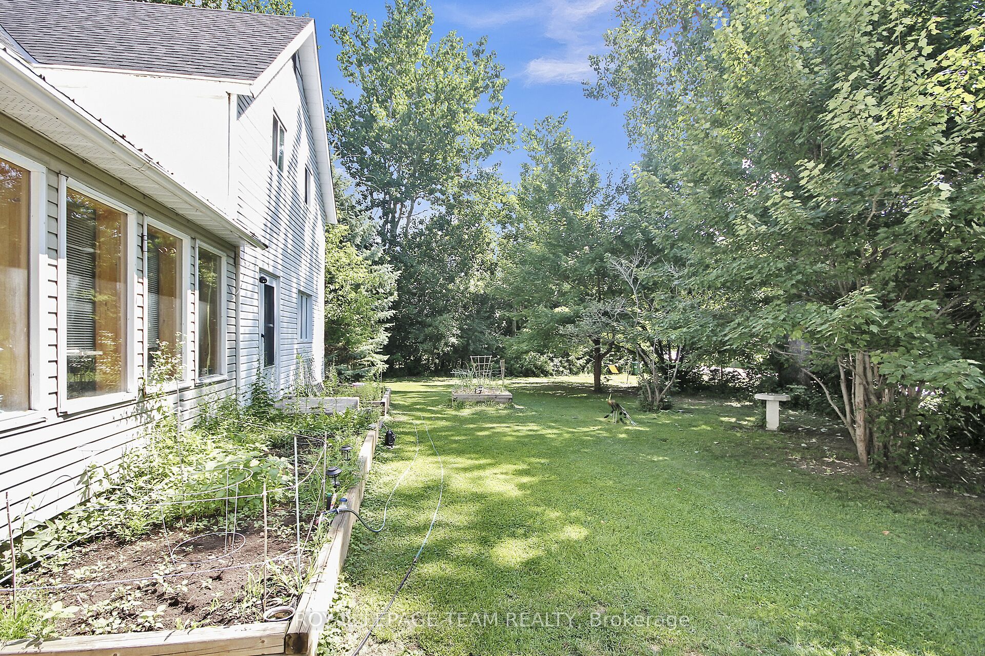 1429 Balmoral Drive N Property Photo 9