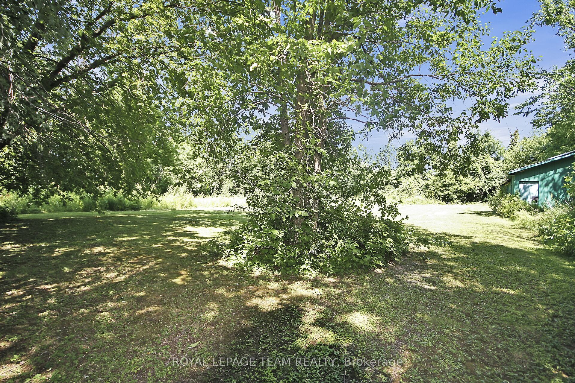 1429 Balmoral Drive N Property Photo 12