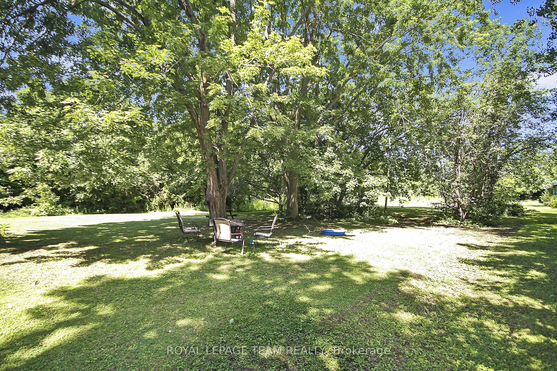 1429 Balmoral Drive N Property Photo 14
