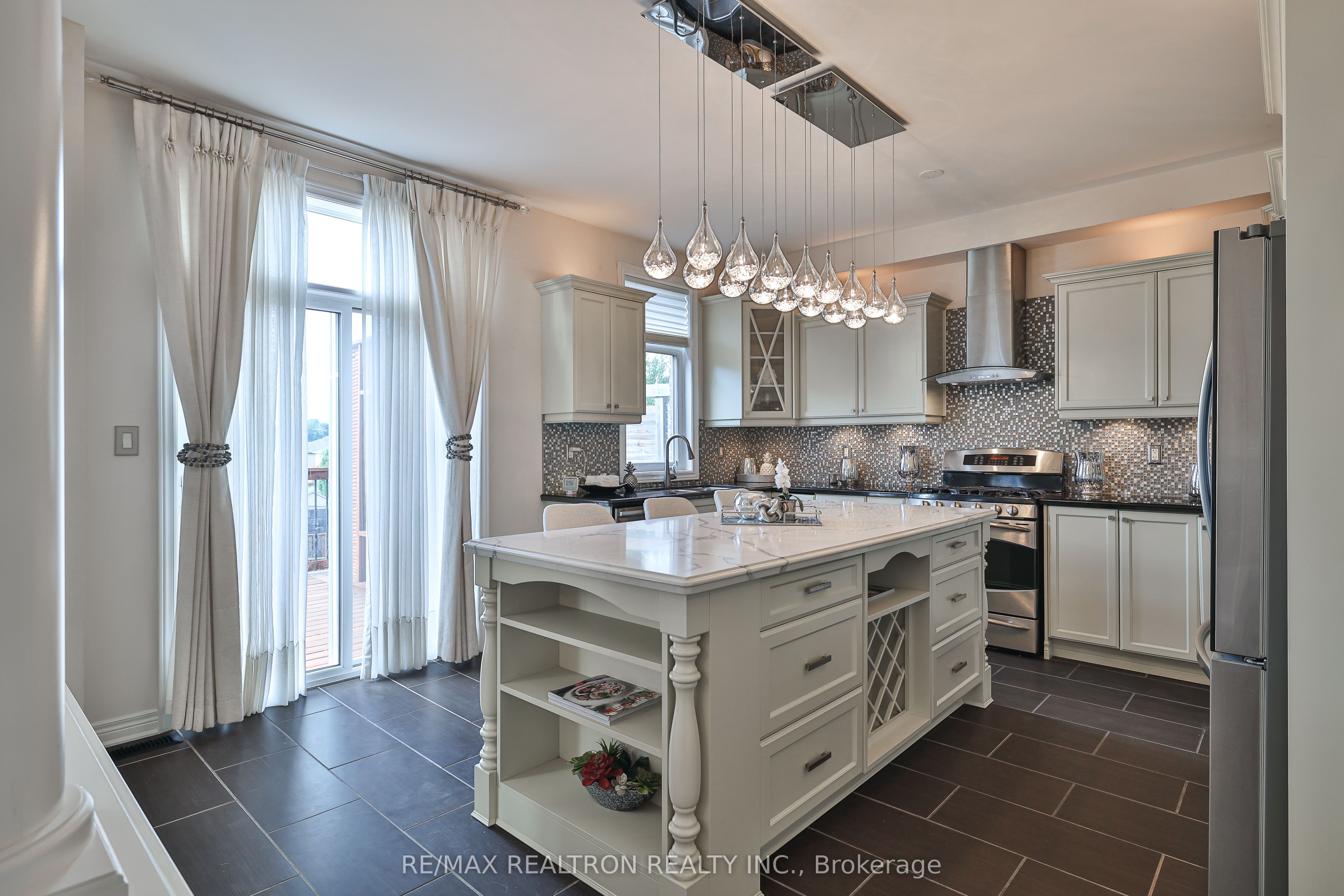 15 House Lane Property Photo 13