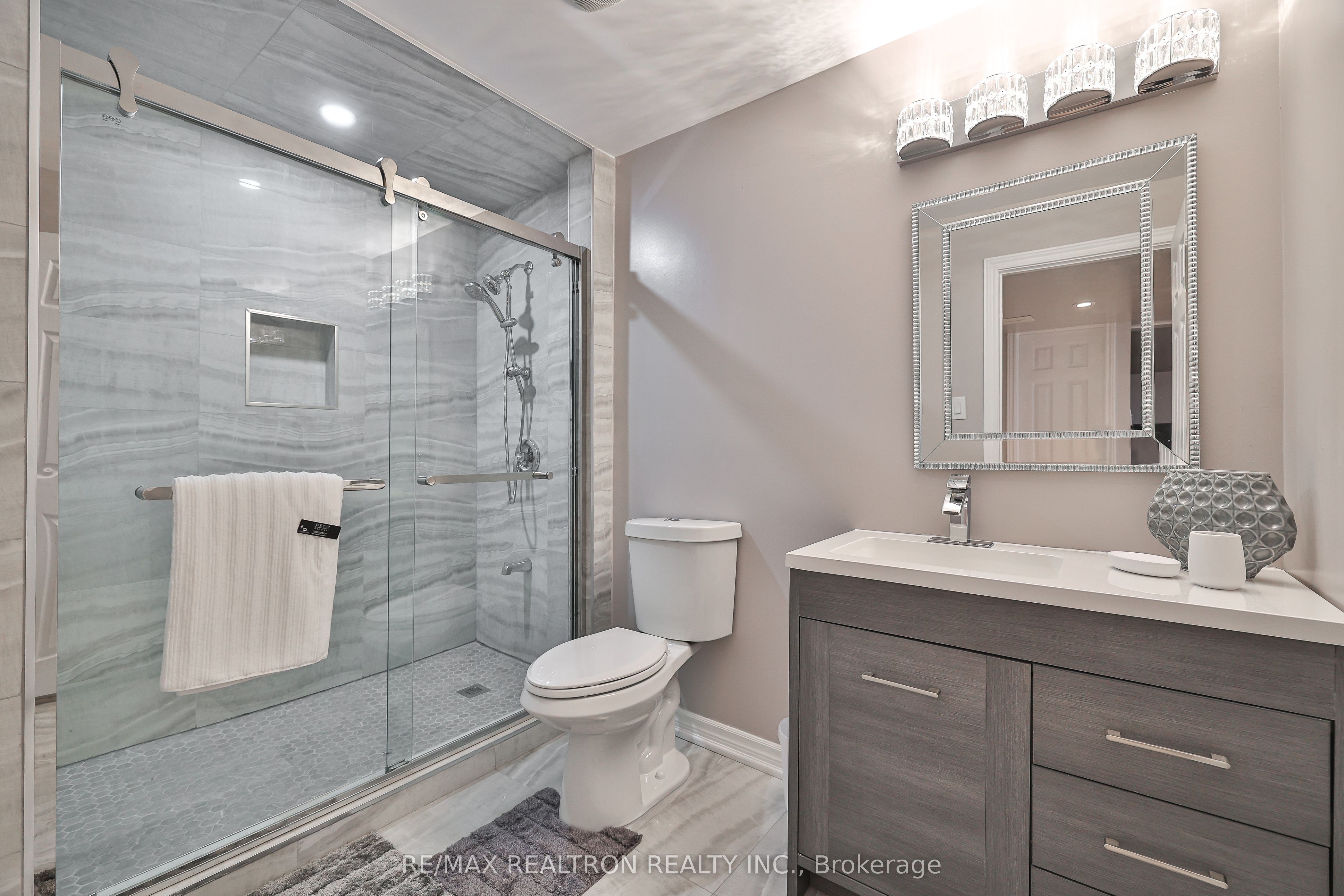 15 House Lane Property Photo 34