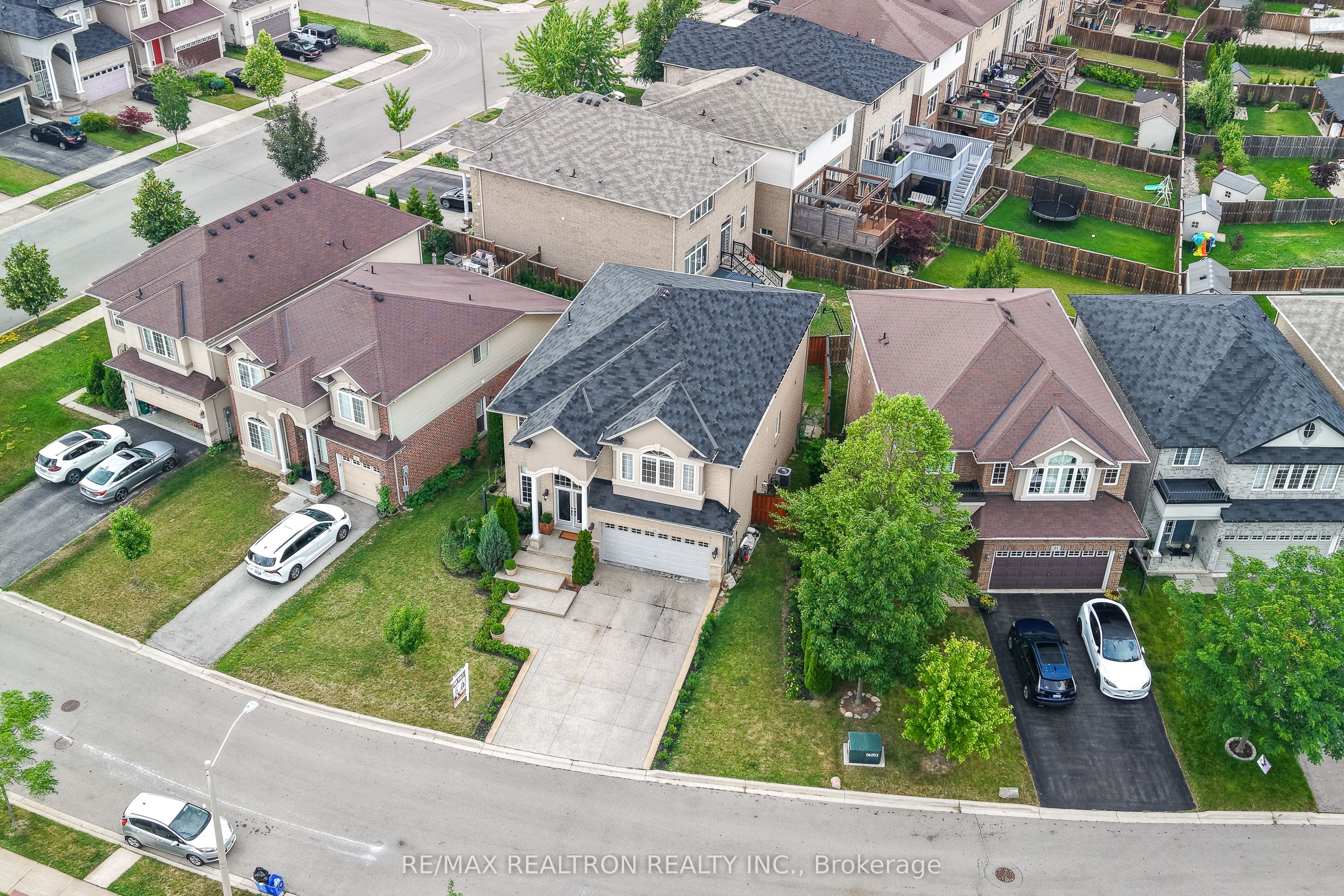 15 House Lane Property Photo 43