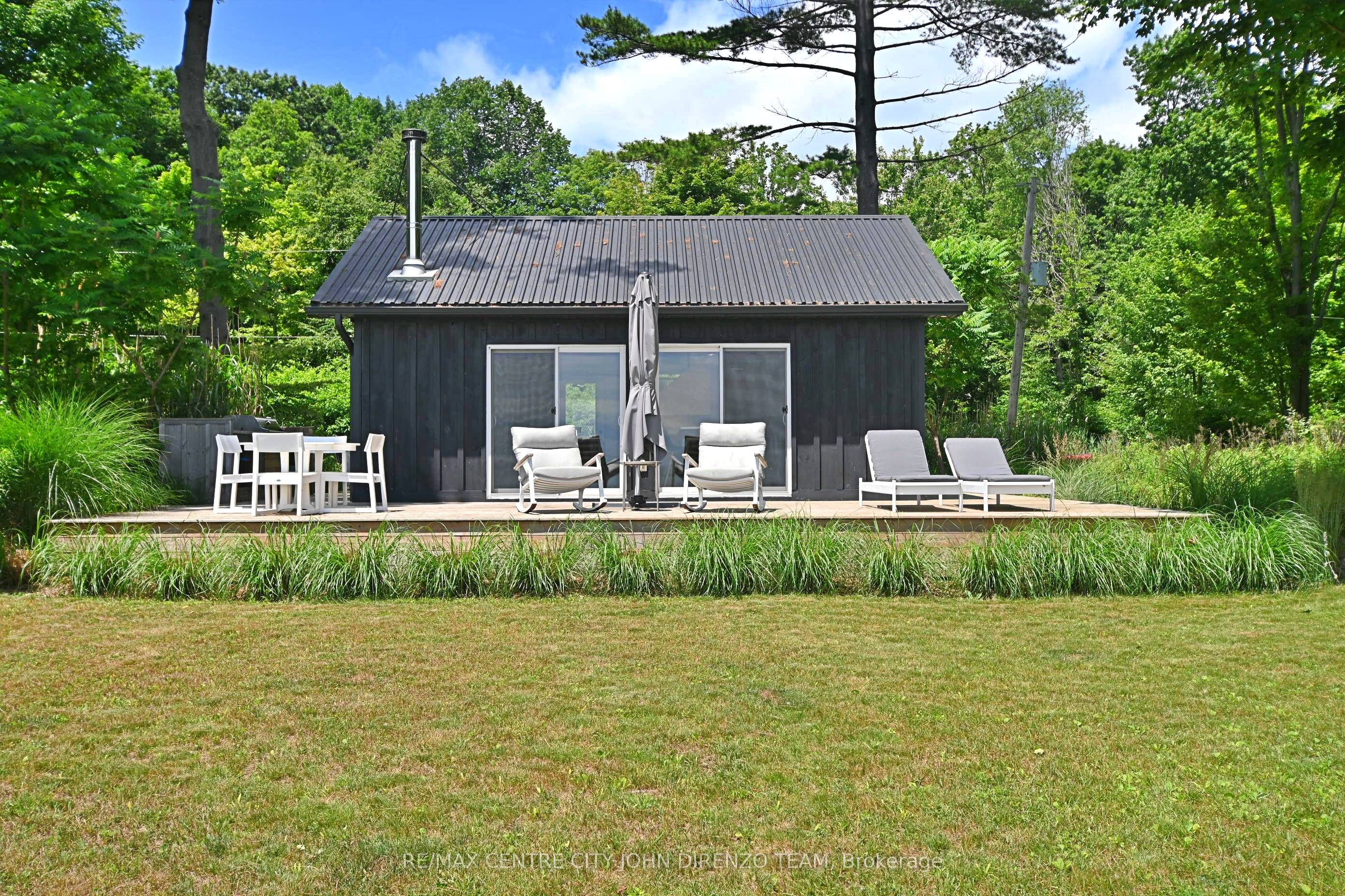 23407 Gray Line Property Photo 1