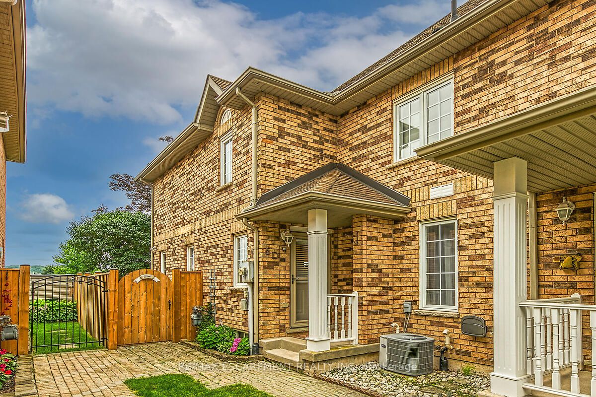 6D Brown Drive Property Photo 1
