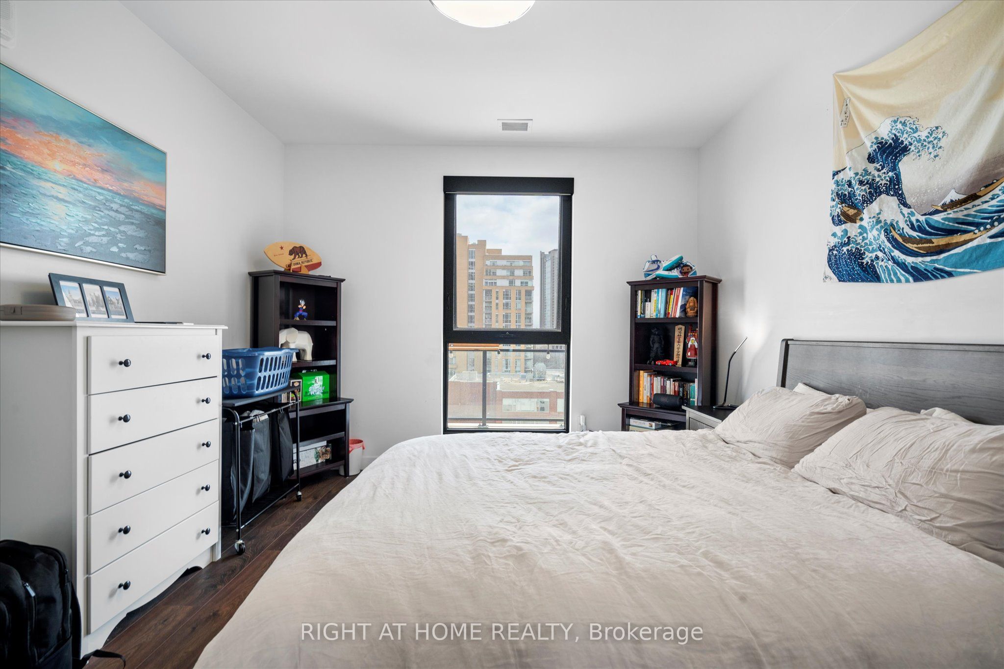 181 King Street S 806 Property Photo 14