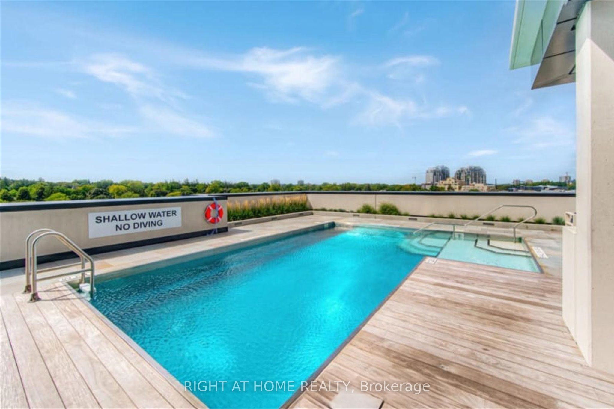 181 King Street S 806 Property Photo 24