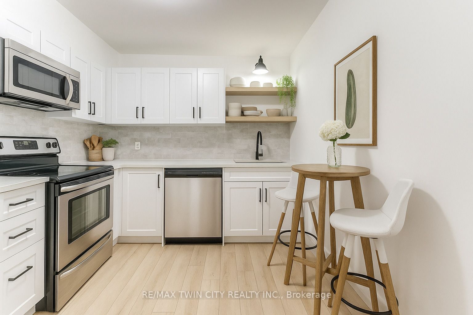 15 Hofstetter Avenue 321 Property Photo 6