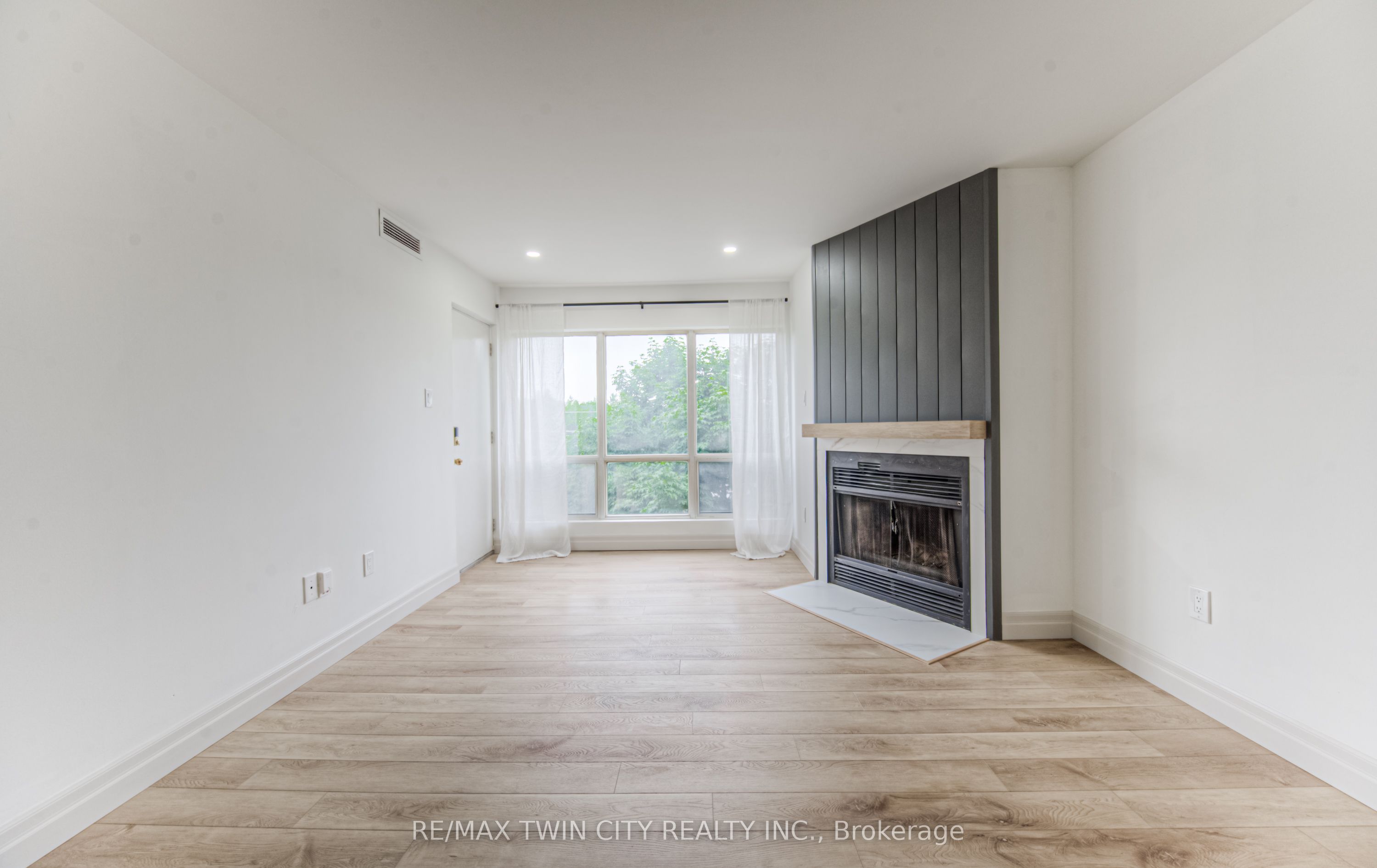 15 Hofstetter Avenue 321 Property Photo 9