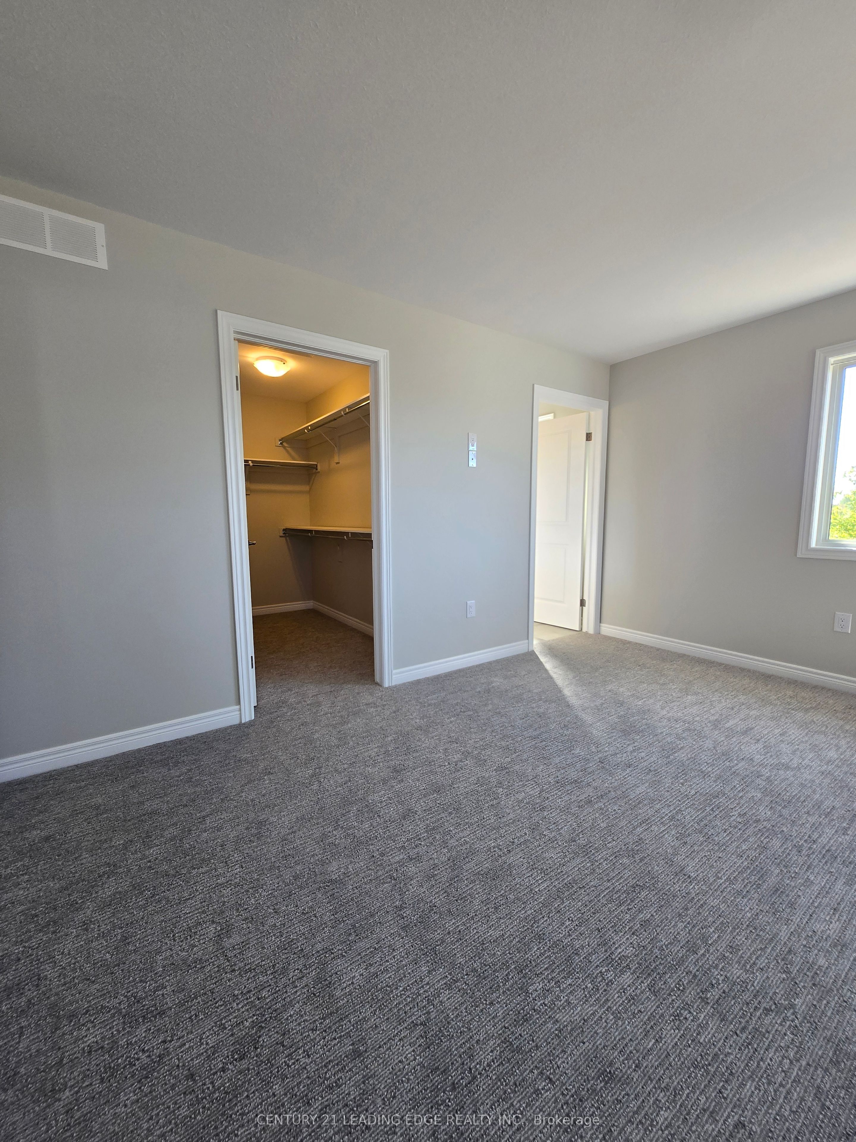 66 Willson Drive Upper Property Photo 6