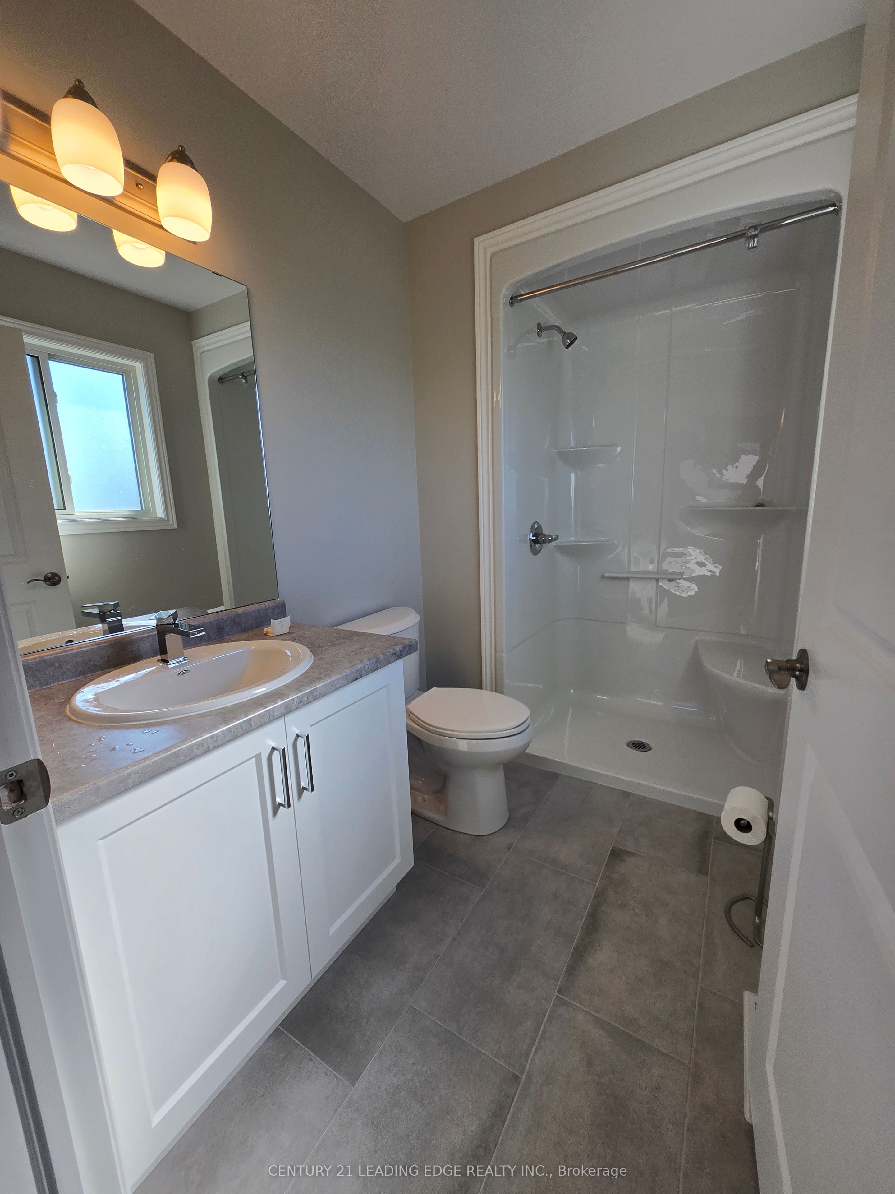 66 Willson Drive Upper Property Photo 7