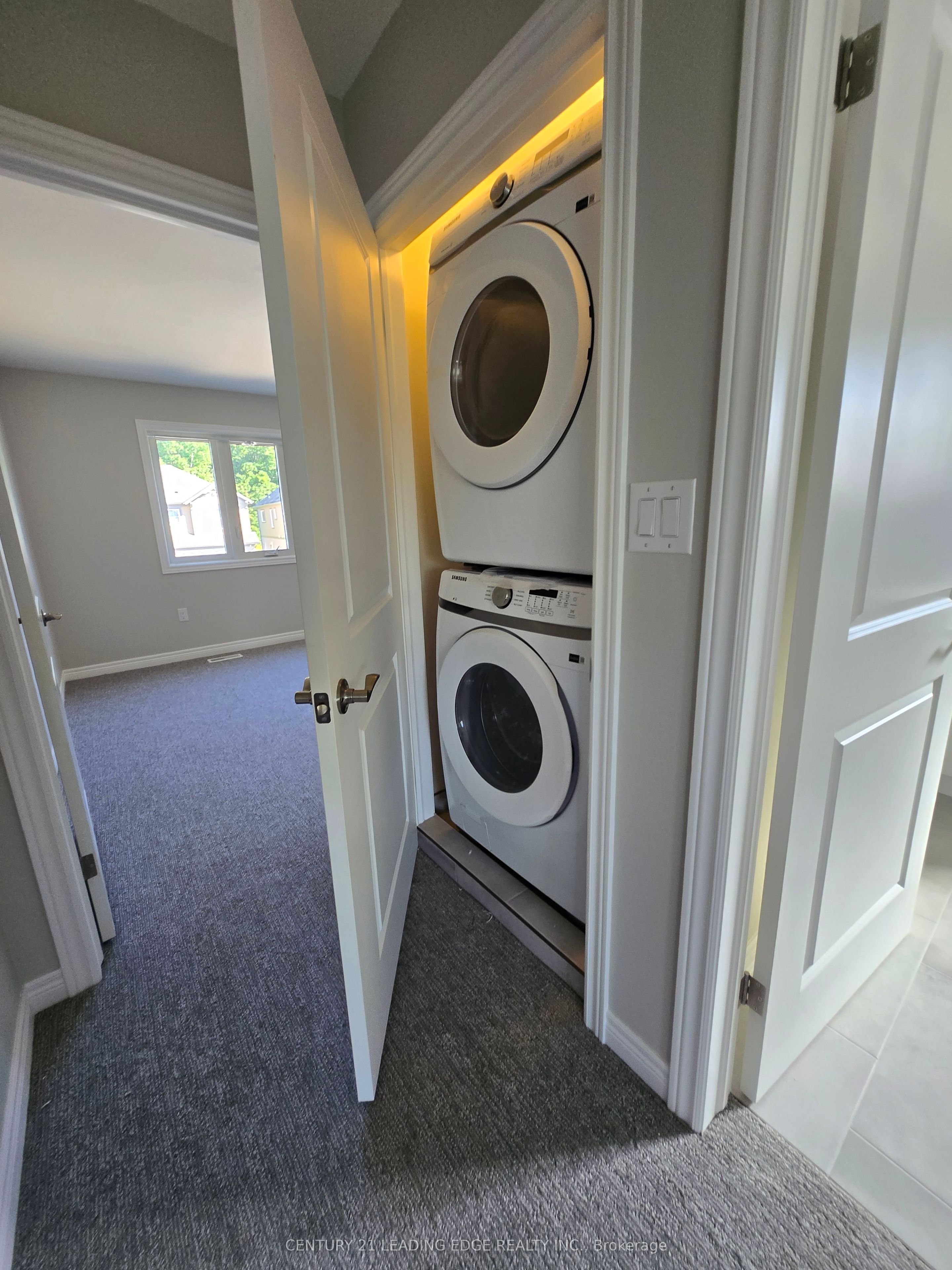 66 Willson Drive Upper Property Photo 8