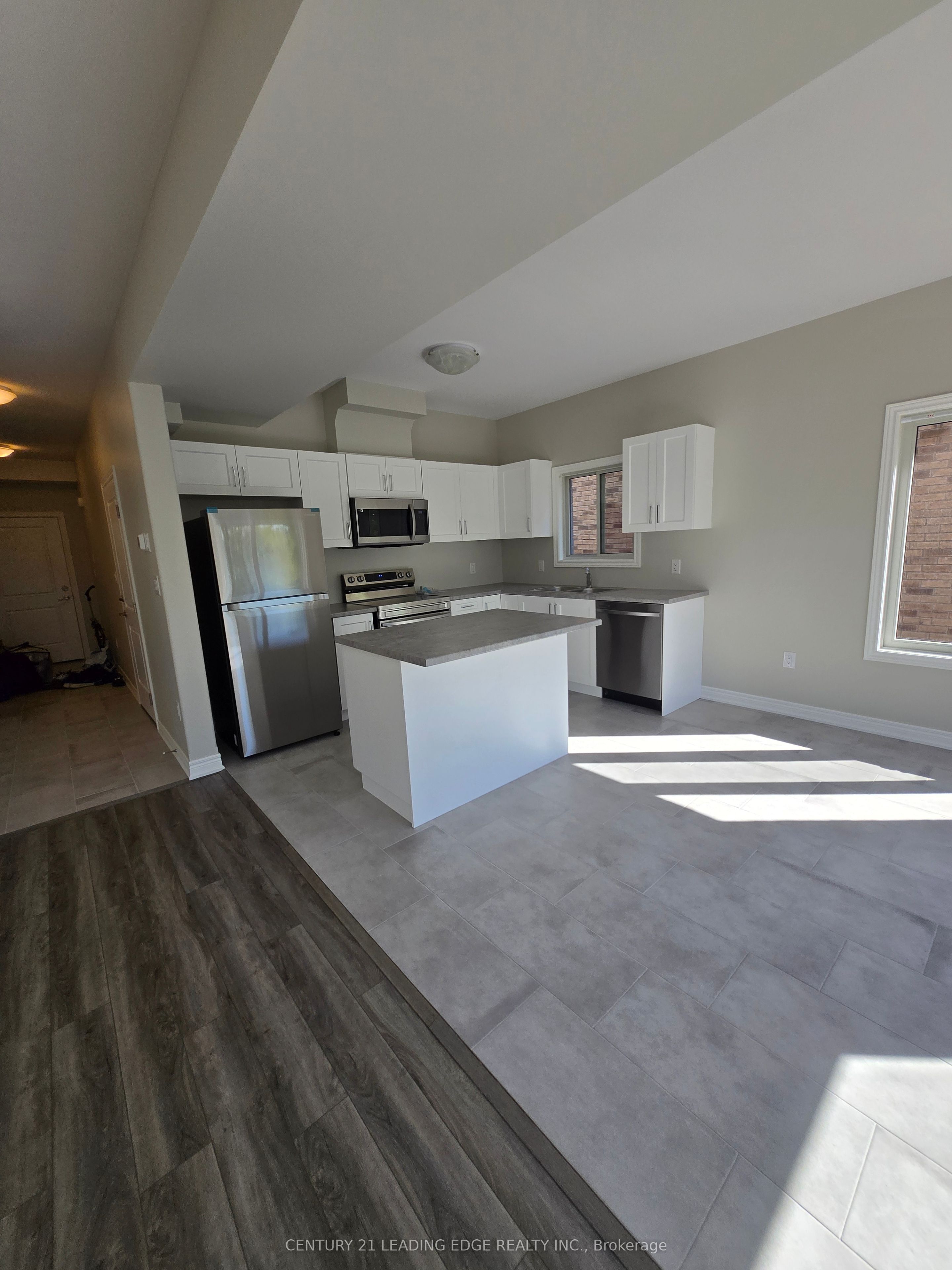 66 Willson Drive Upper Property Photo 15