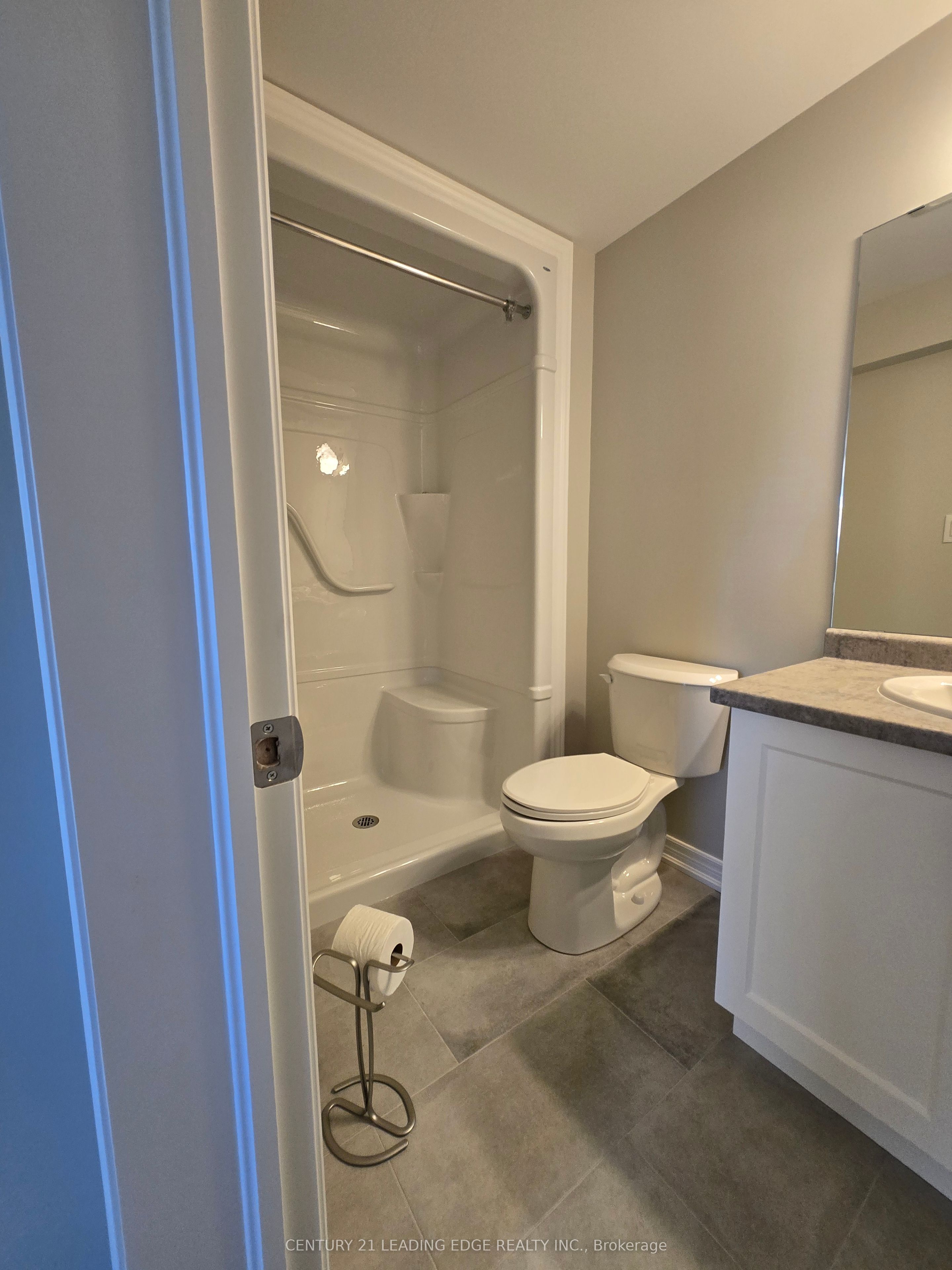 66 Willson Drive Upper Property Photo 23