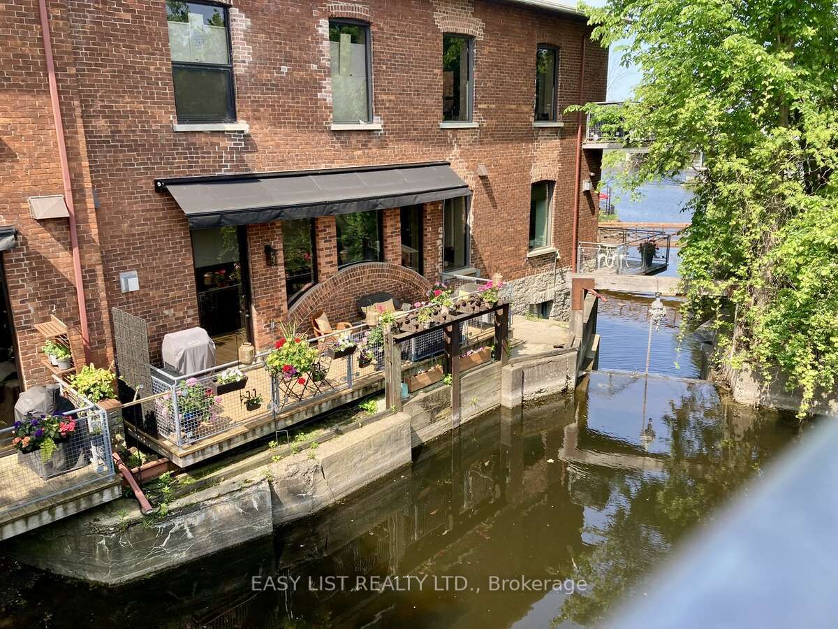 83 Little Bridge Street 112 Property Photo 1