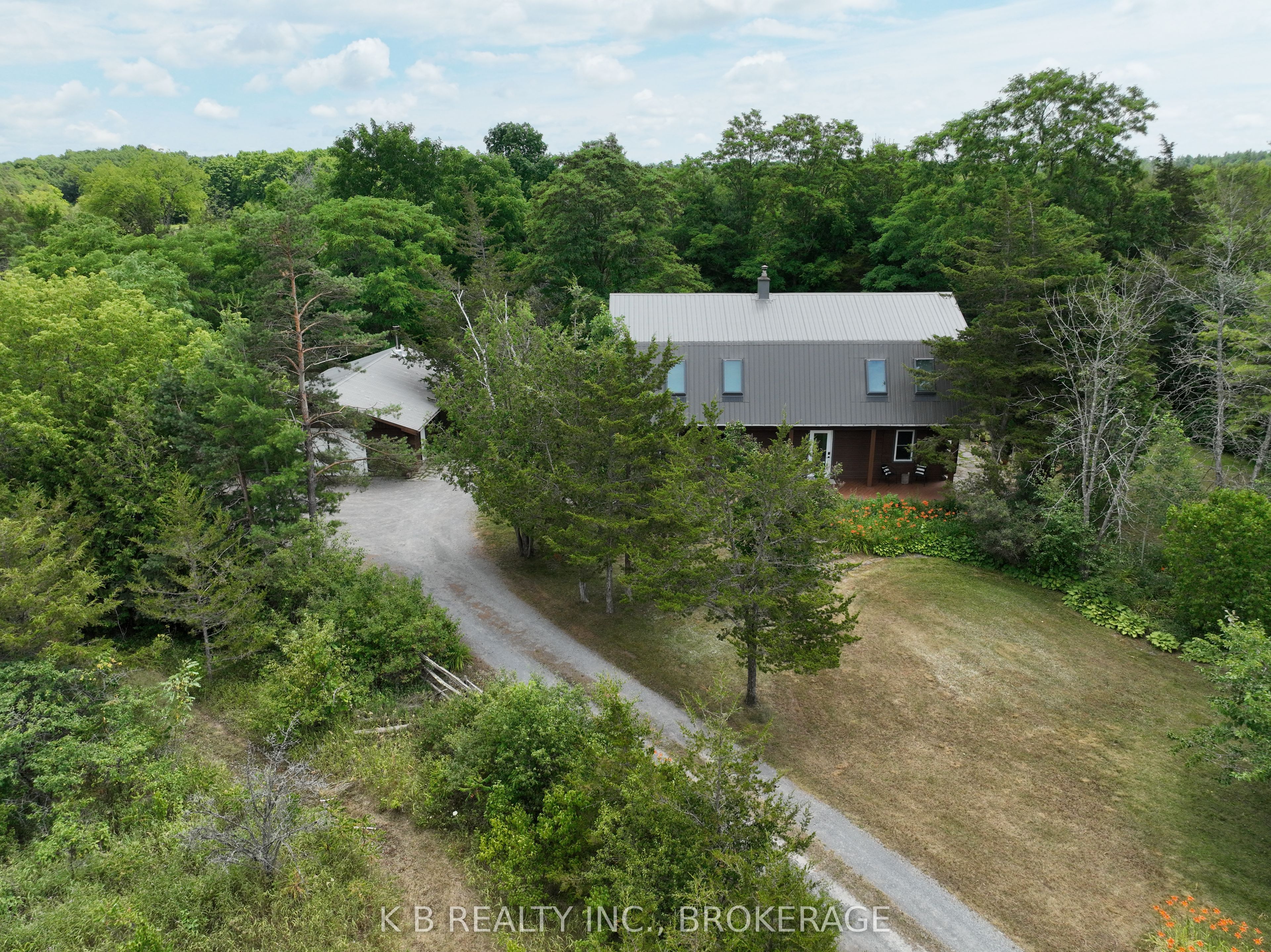 255 Main Street Property Photo 1