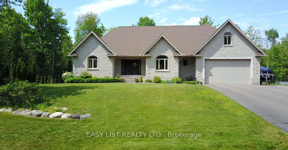110 Monck Sq Property Photo 1