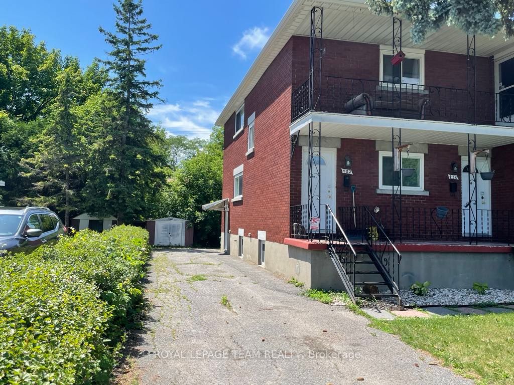 482 B Vernon Avenue