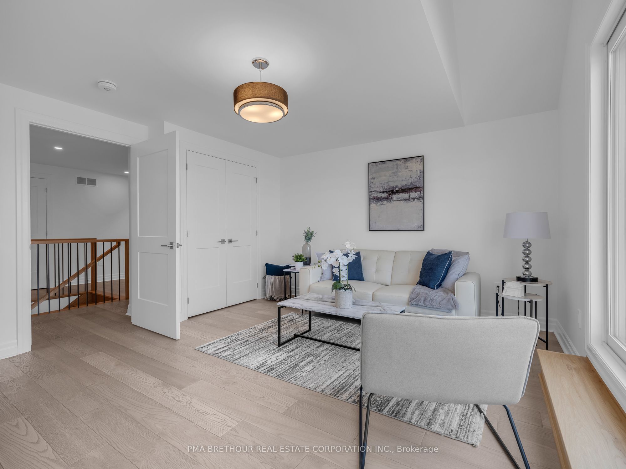 7543 Splendour Drive Property Photo 25