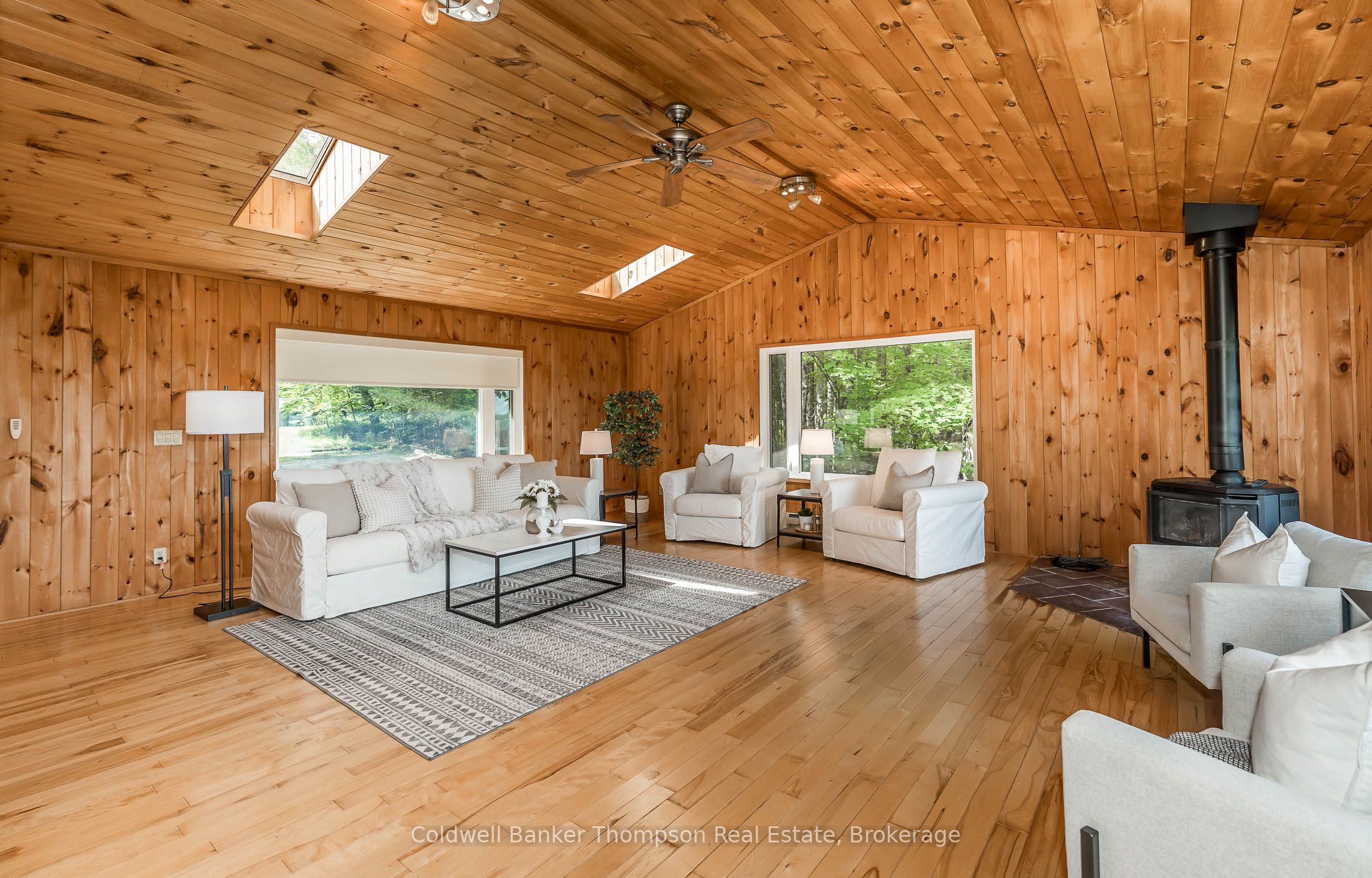 1090 Muskoka #10 Road Property Photo 2