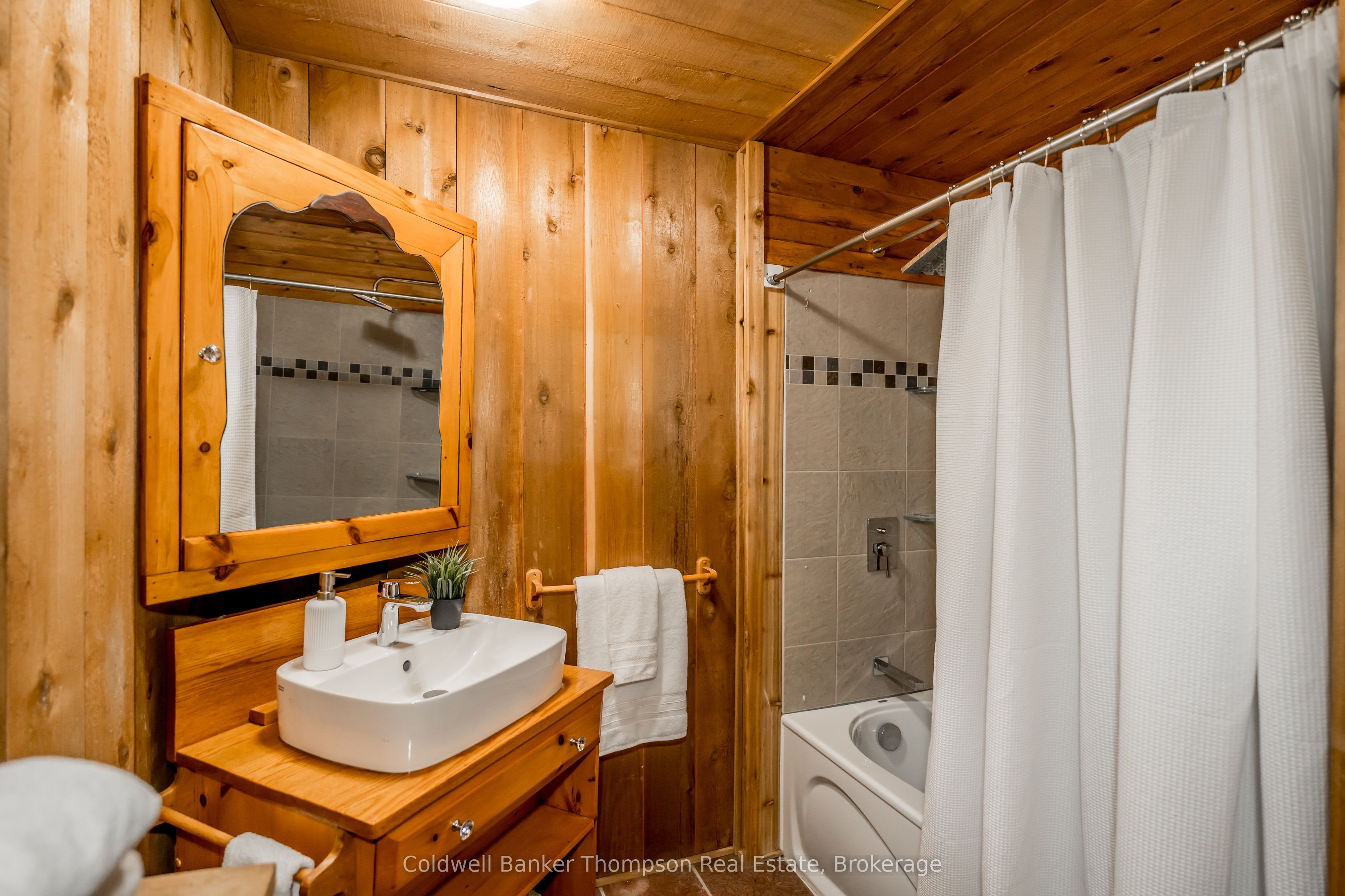 1090 Muskoka #10 Road Property Photo 18