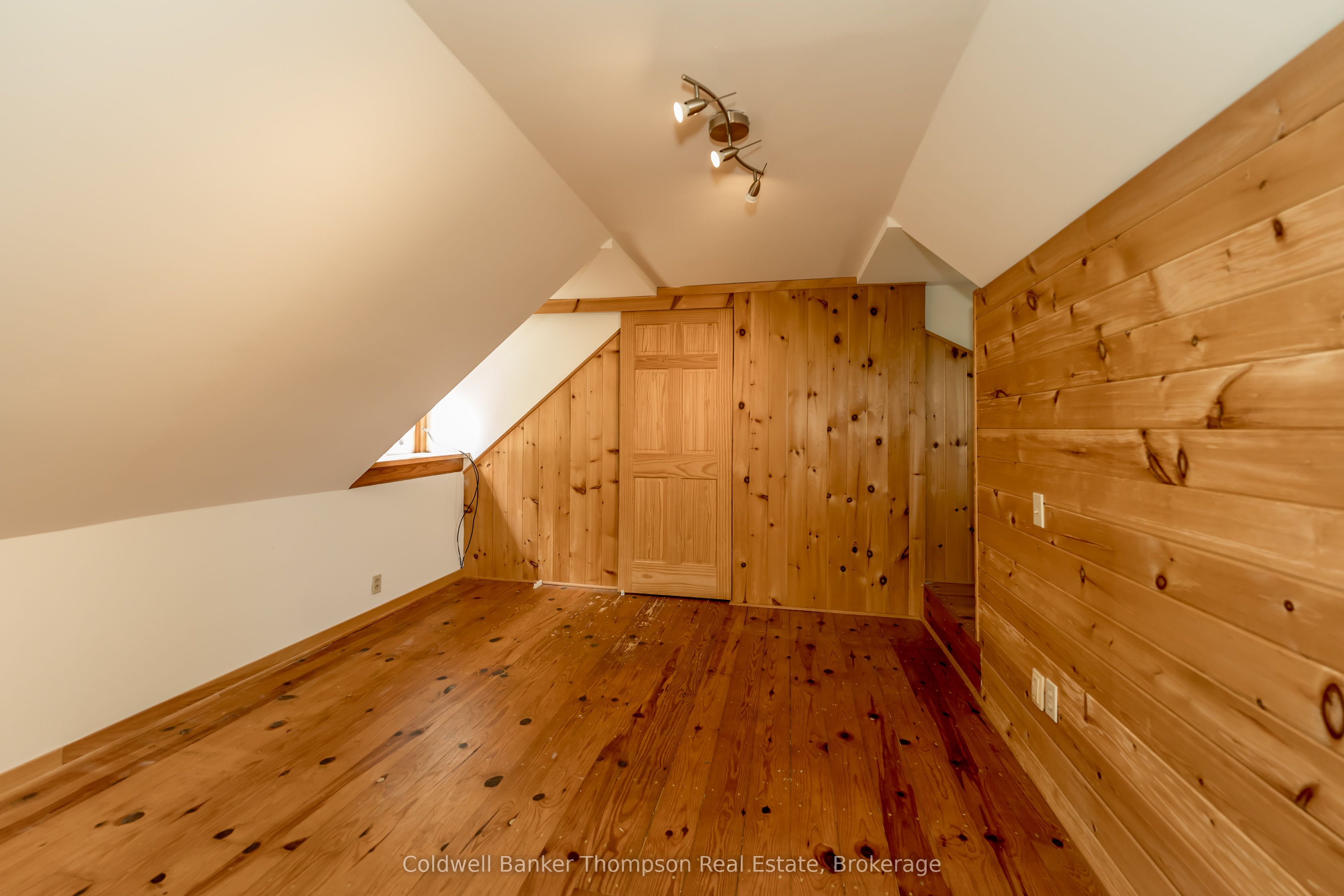 1090 Muskoka #10 Road Property Photo 23