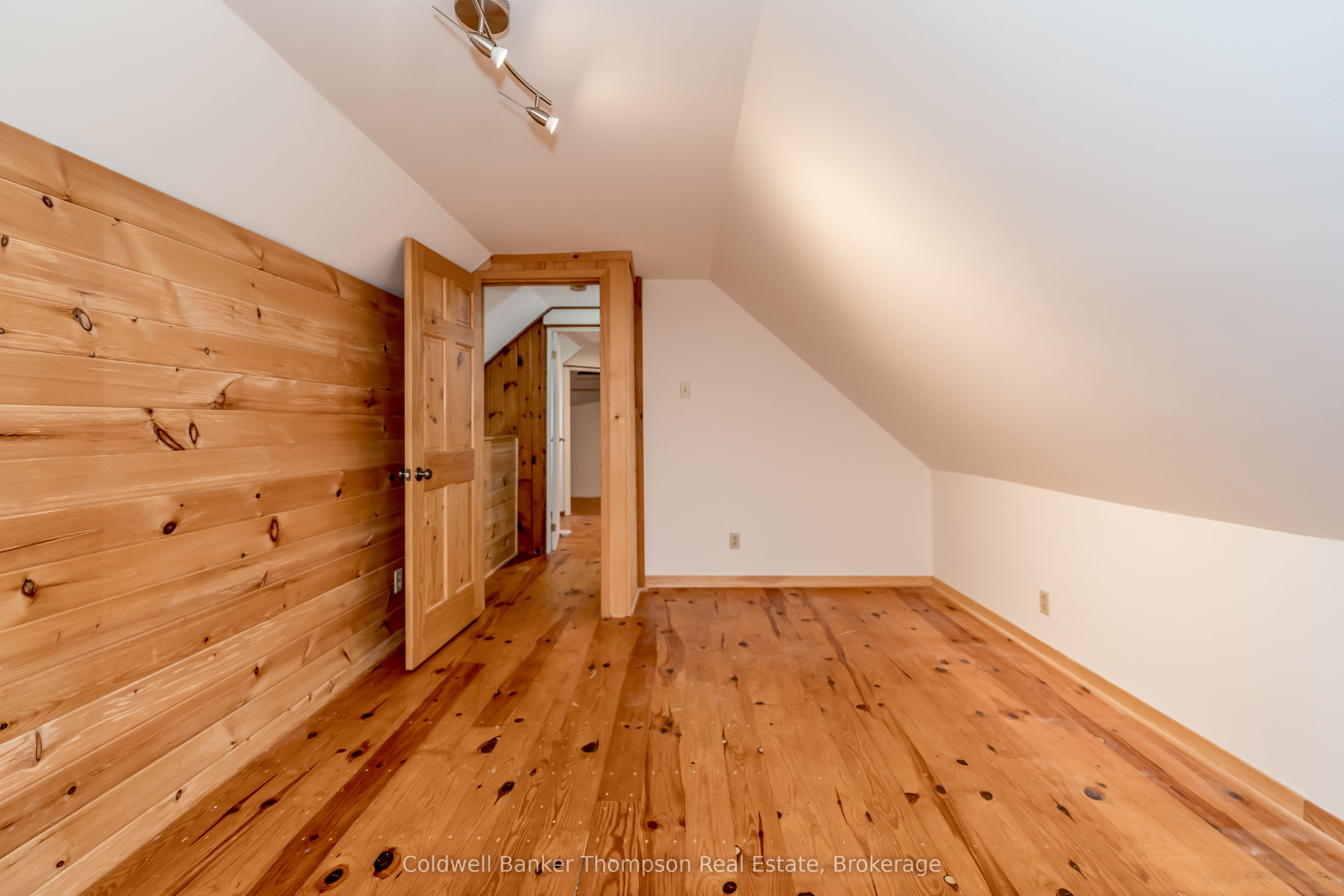 1090 Muskoka #10 Road Property Photo 24