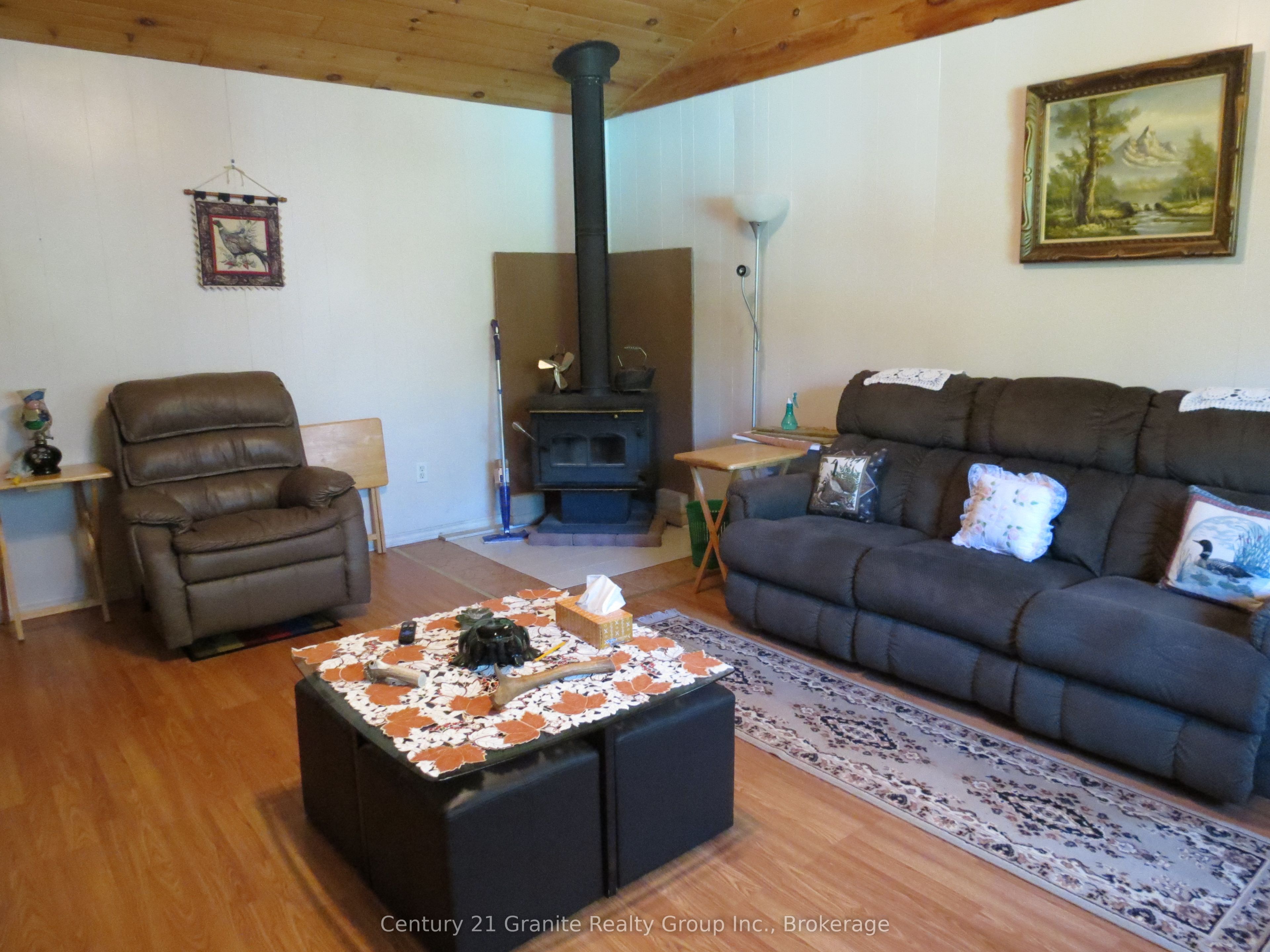 1053 Buttercup Drive Property Photo 9