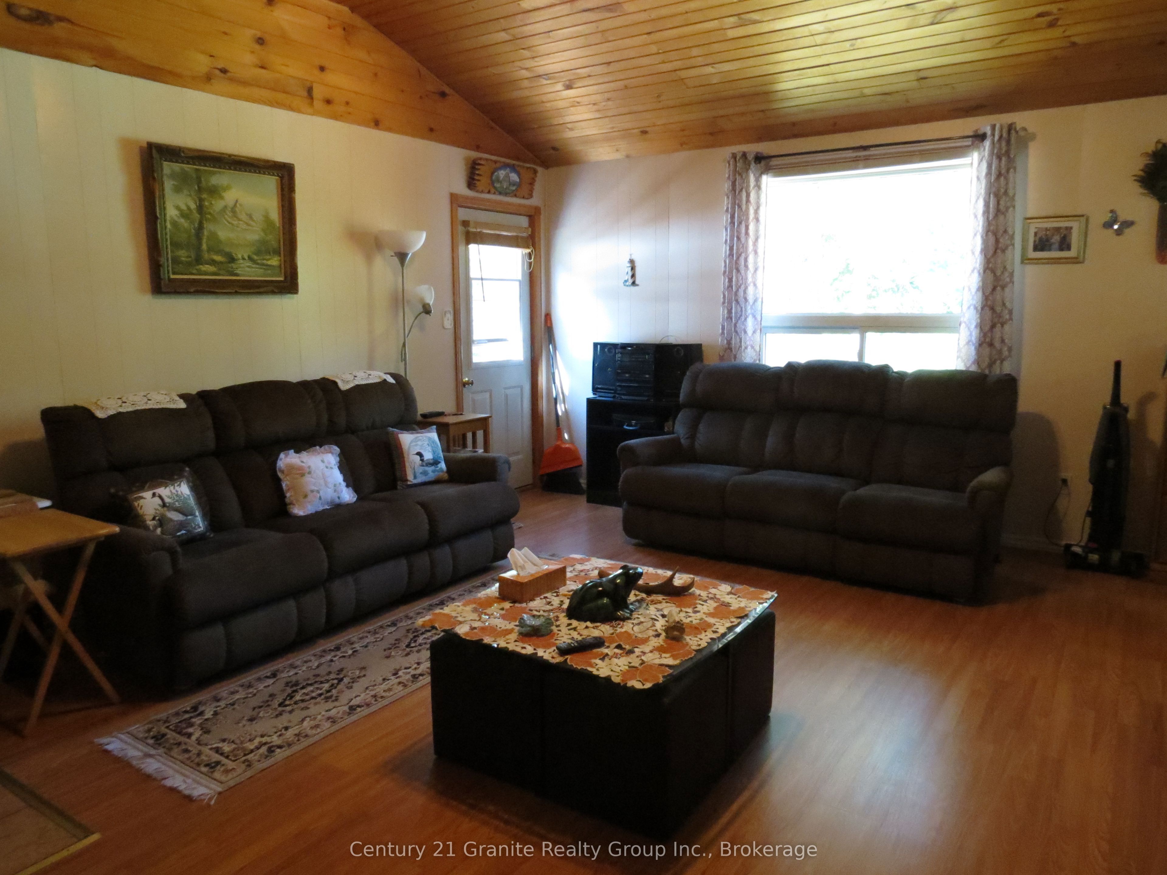 1053 Buttercup Drive Property Photo 10