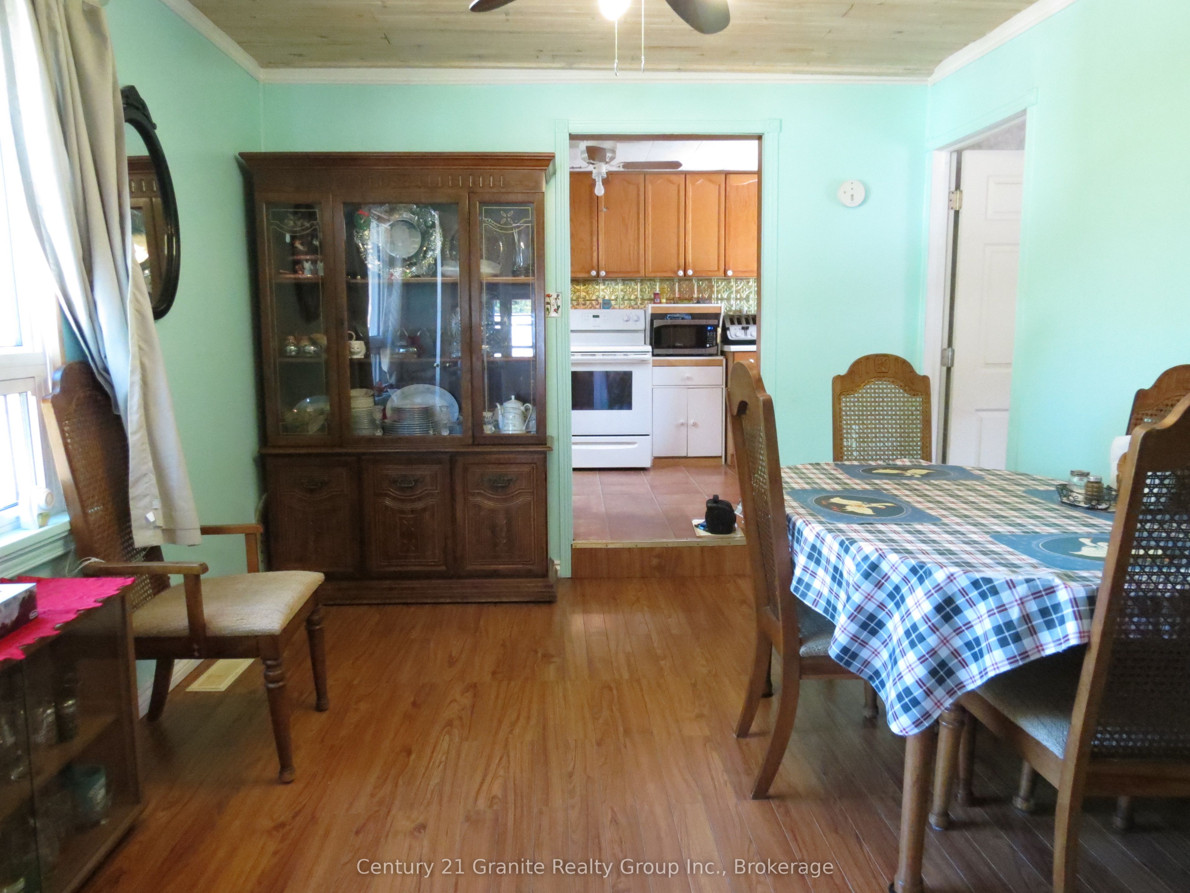 1053 Buttercup Drive Property Photo 11