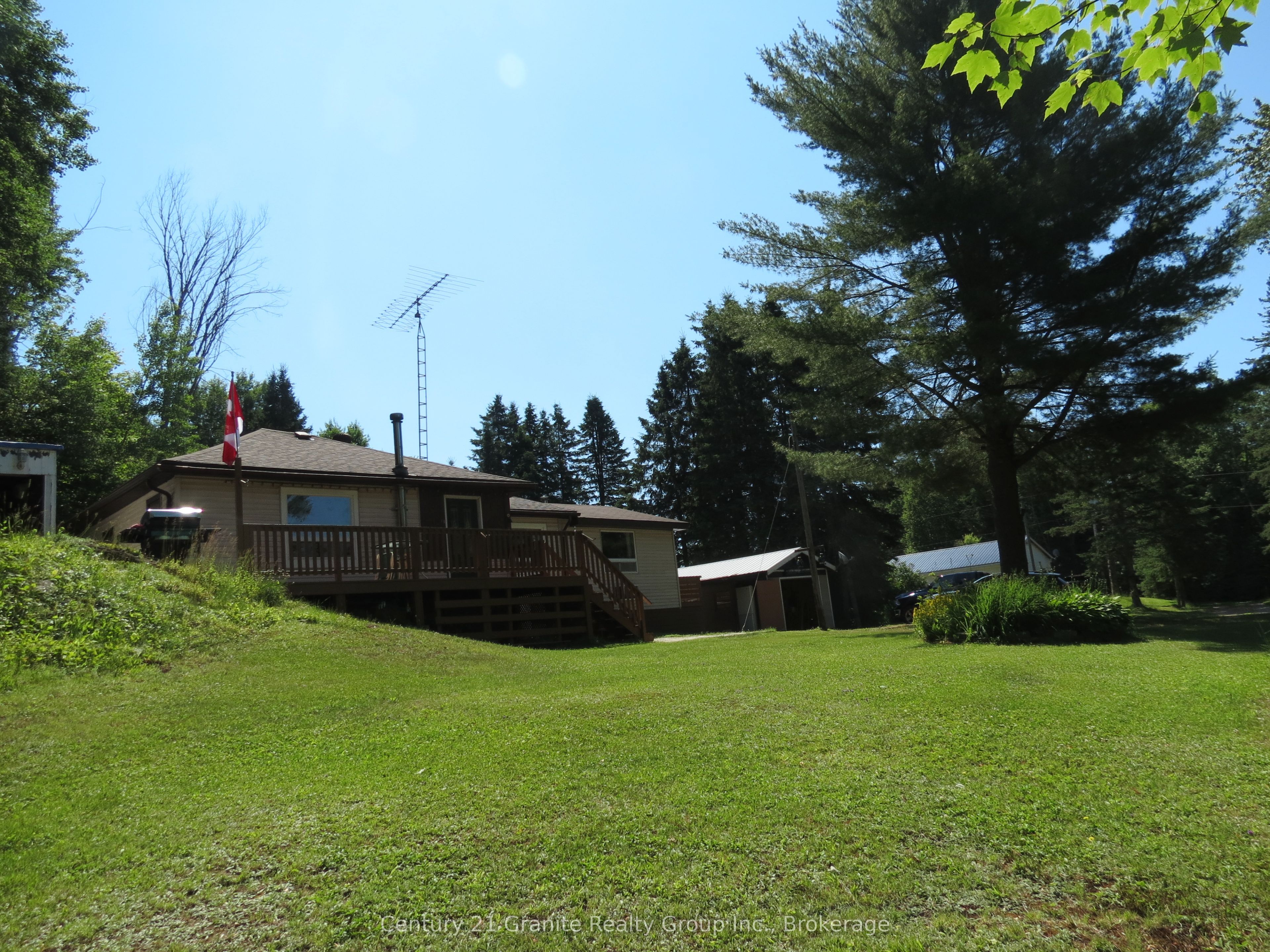 1053 Buttercup Drive Property Photo 12