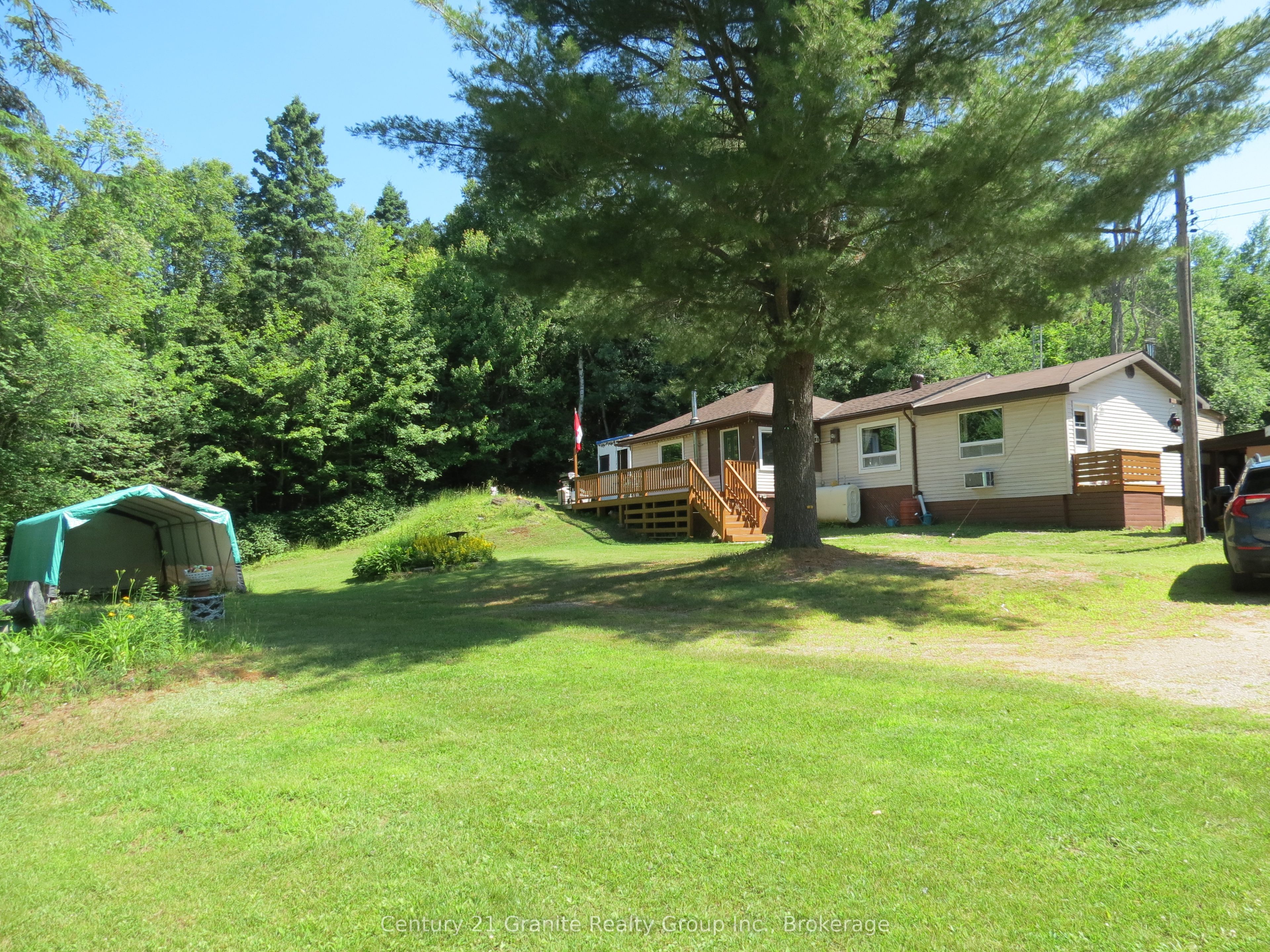 1053 Buttercup Drive Property Photo 15